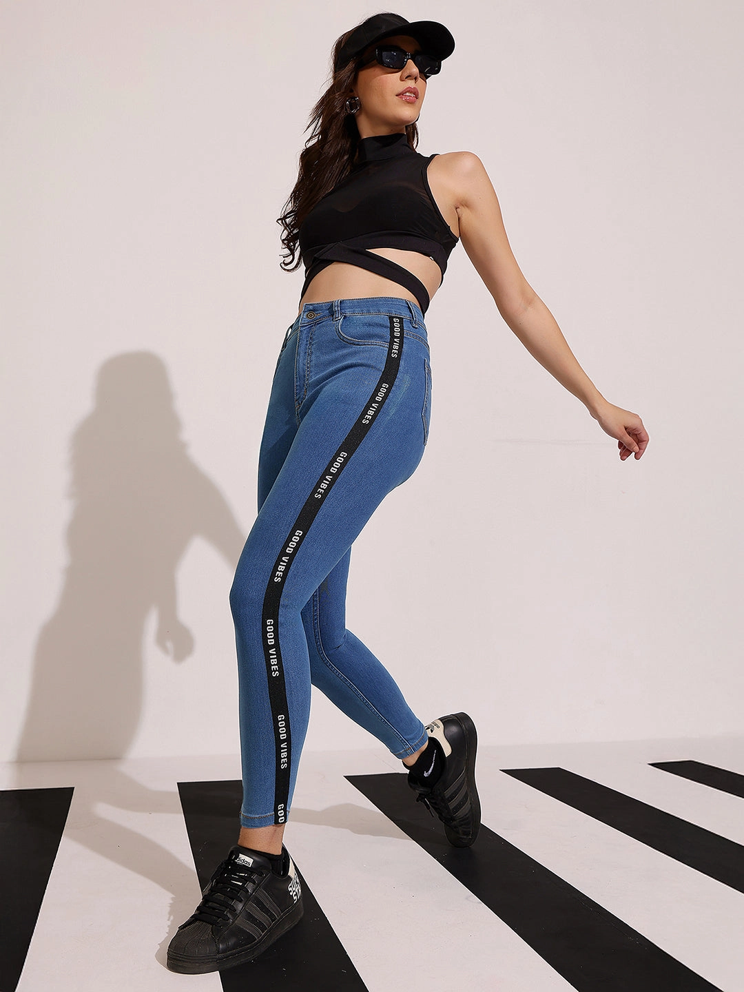 Women's Blue Skinny Fit High Rise Cropped Denim Stretchable Jeans Comfort Stretch Weave