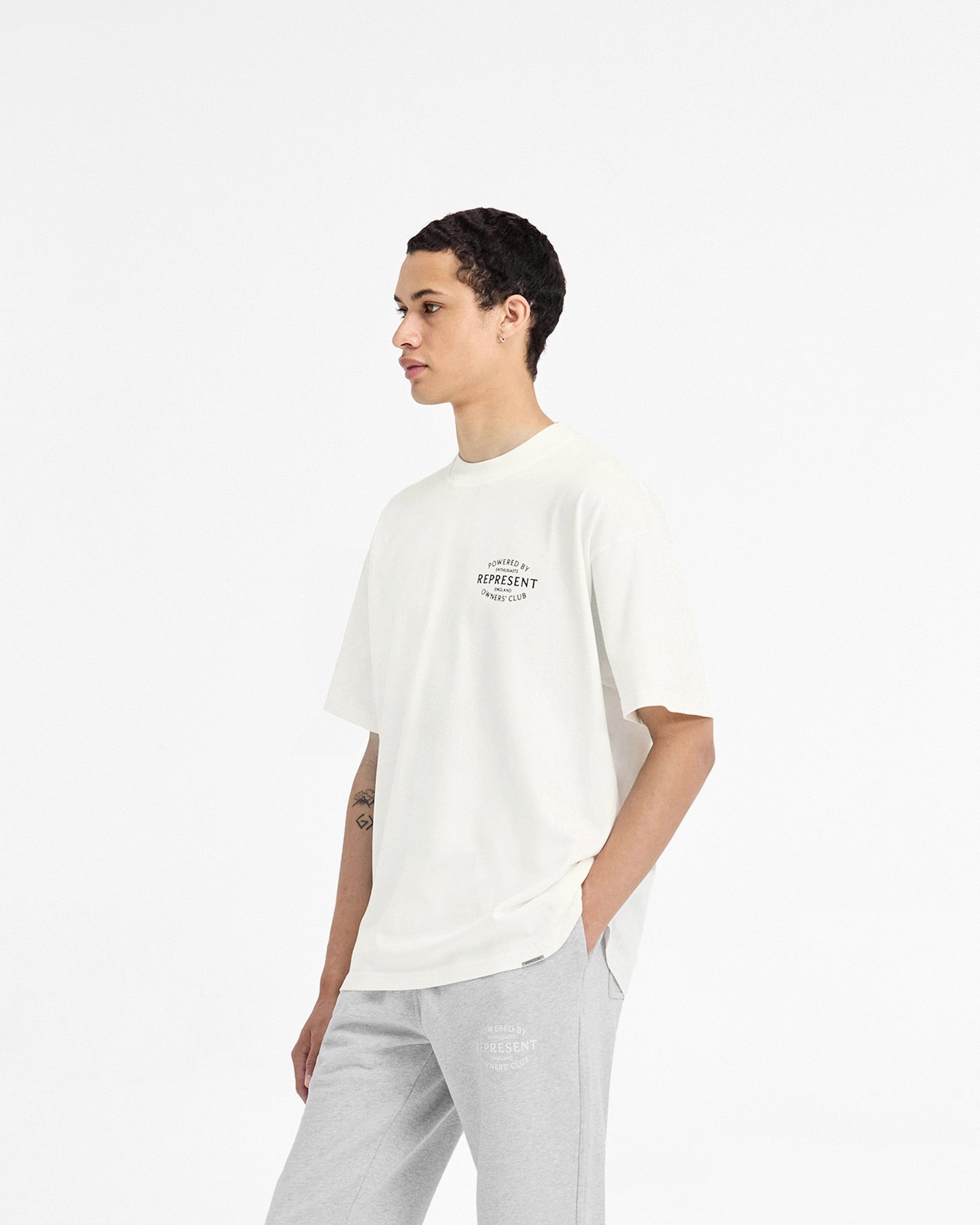 Fit for Everyone Represent Owners Club Stamp T-Shirt - Flat White