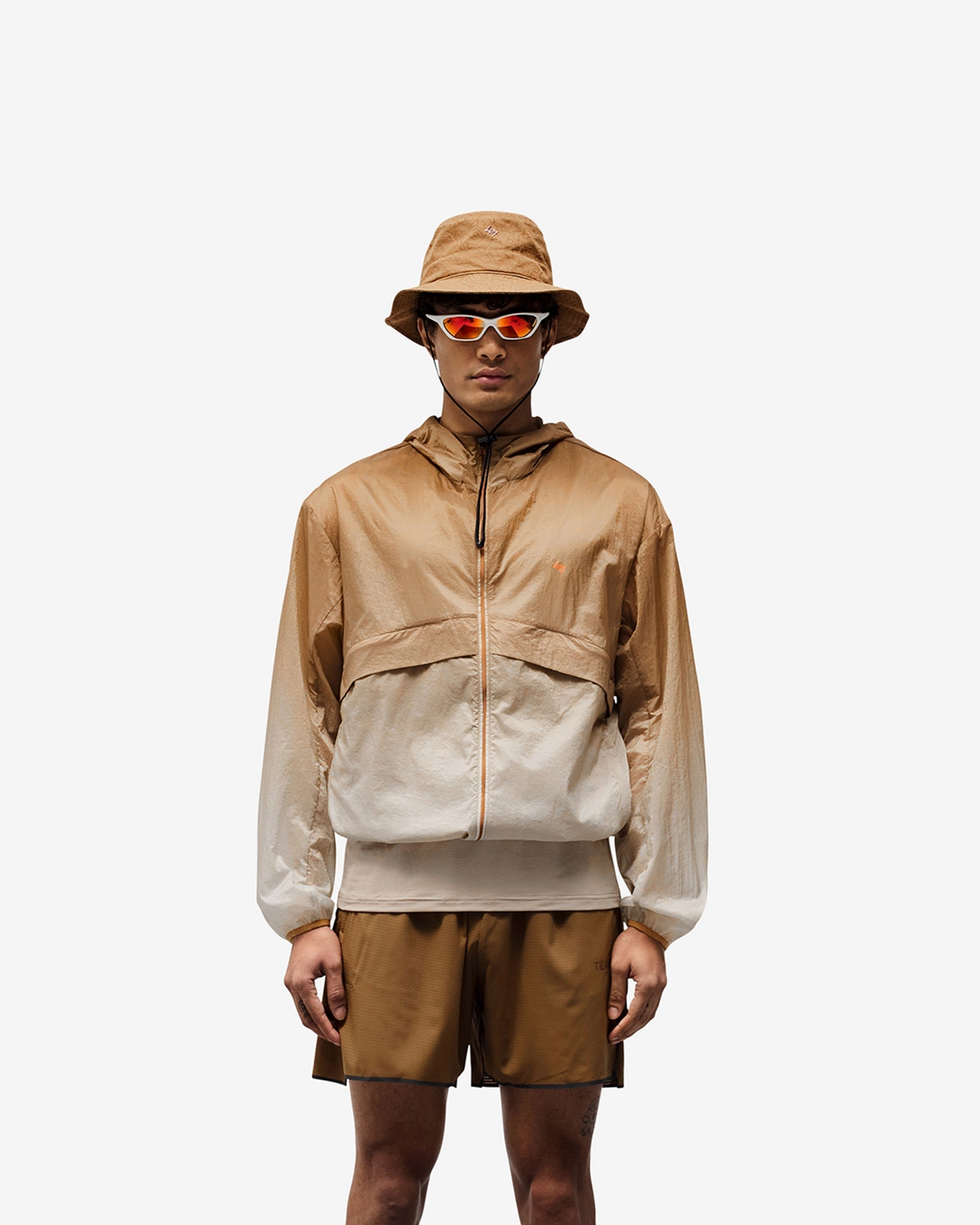 247 Hooded Training Jacket - Ombre Sleek Outer MagneticClosureSystem