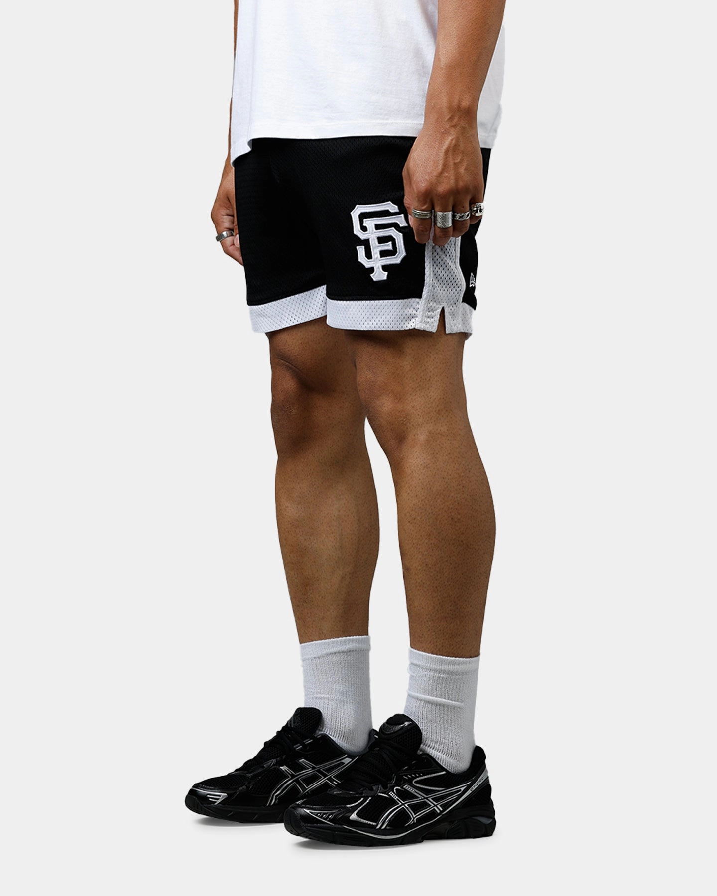 DoubleLayeredKnees New Era San Francisco Giants Sport Class Shorts Black/White