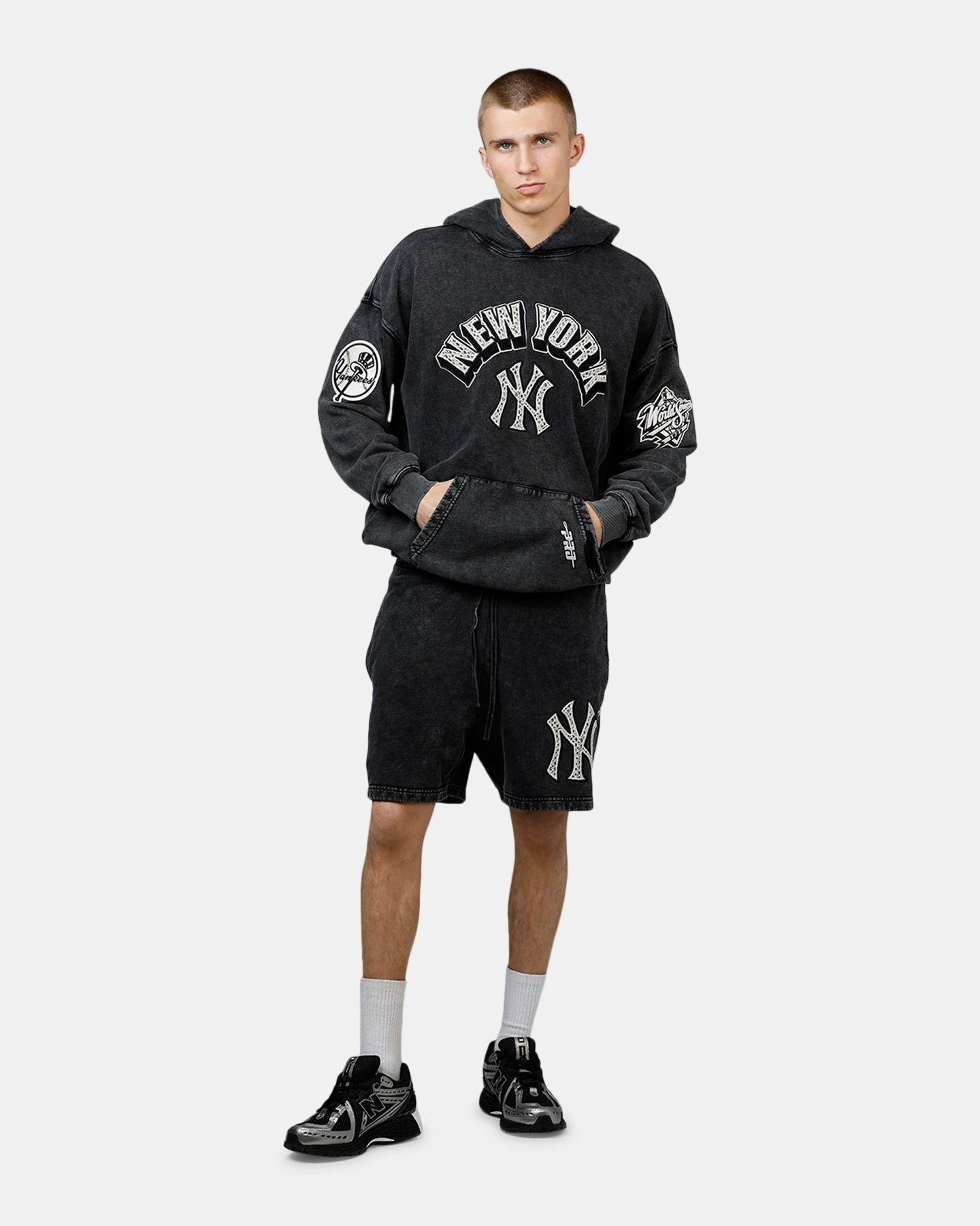 Pro Standard New York Yankees Raffia Hoodie Black Acidwash Reinforced Shoulder Seams