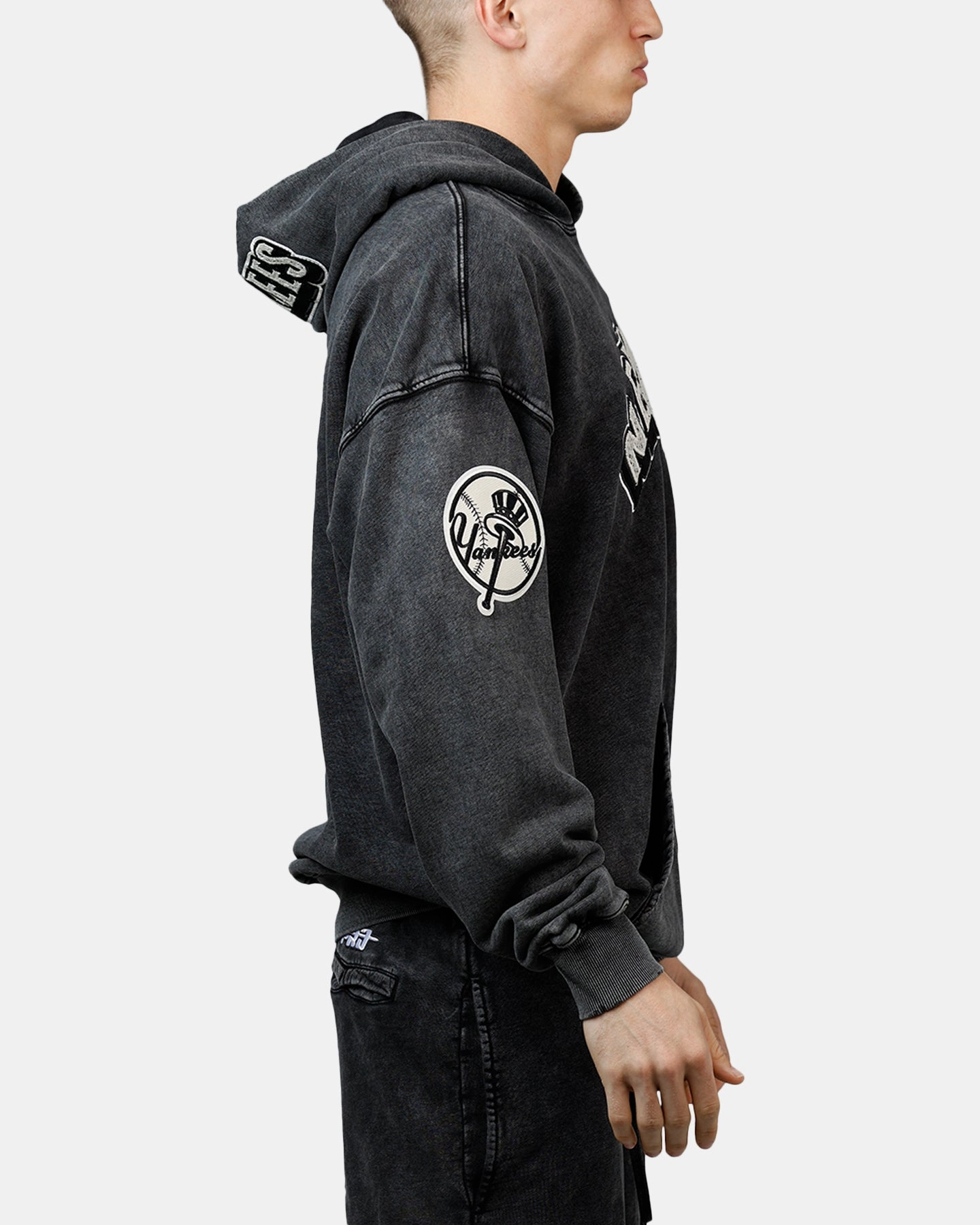 Pro Standard New York Yankees Raffia Hoodie Black Acidwash Variable Tension Adjustment Reinforced Buttonholes