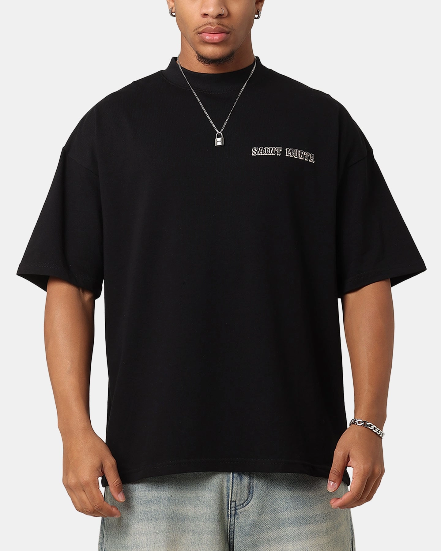 AllPurposeWear SeamFree Knitting Saint Morta Carnival Mock Neck T-Shirt Black