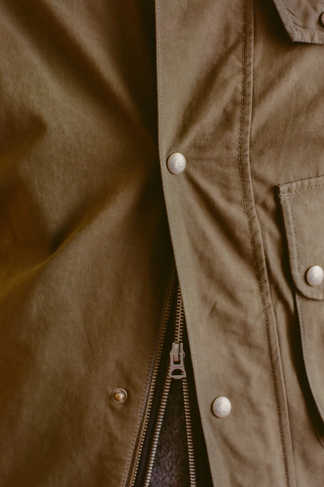 Abrasion resistant All Season Bay Waxed Jacket