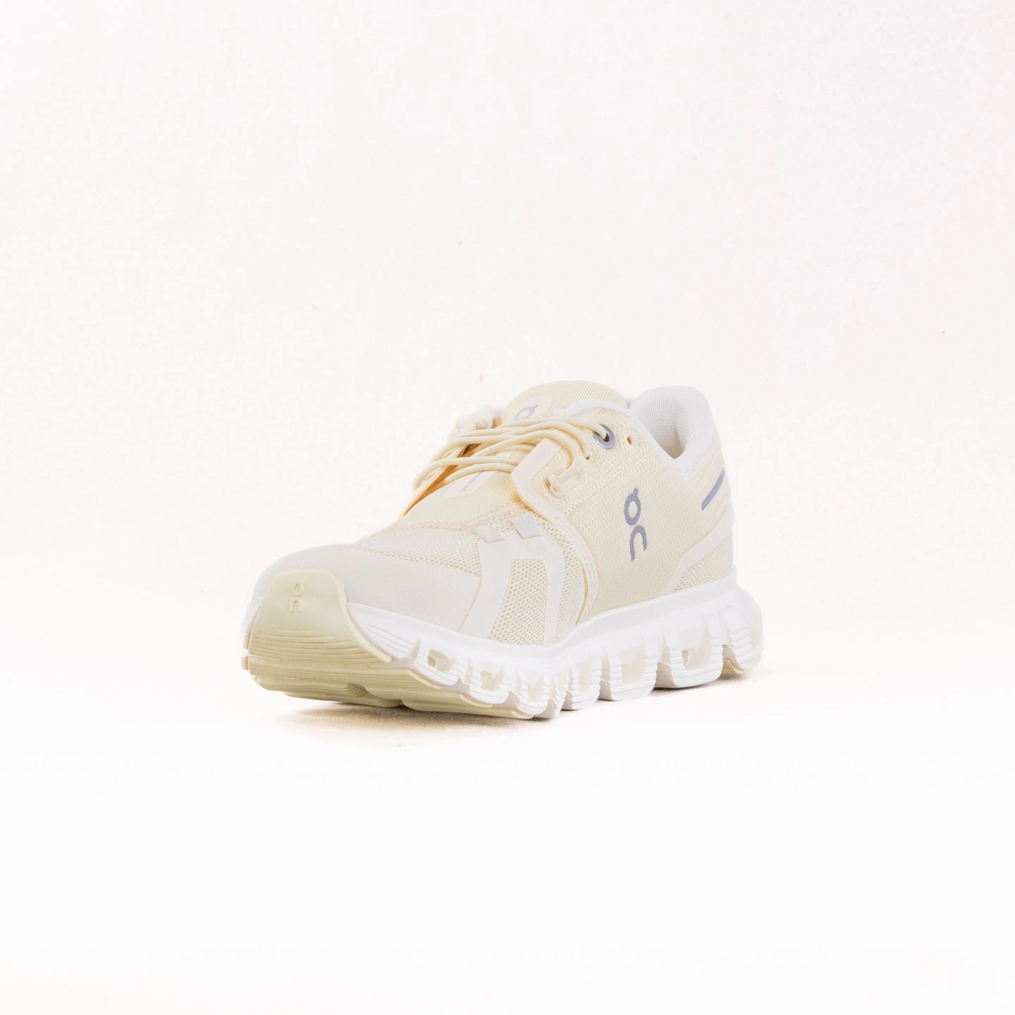 On Cloud 6 (Women's) - Castor/Ivory lightweight design shoes
