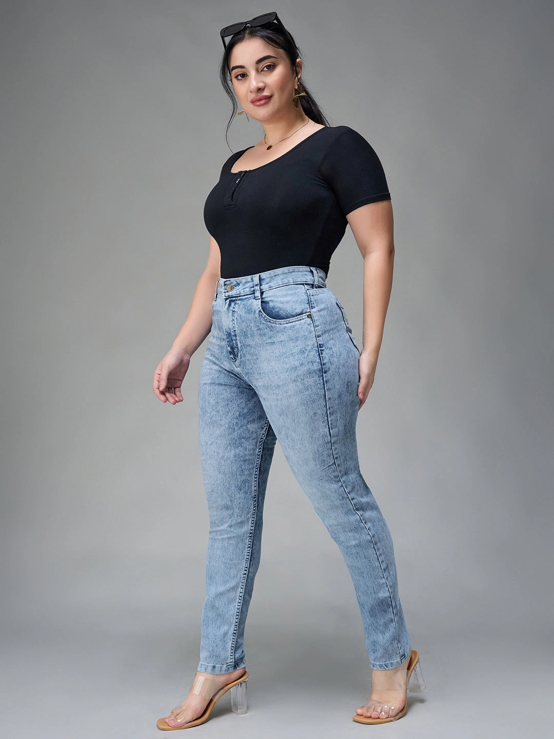 Thermal Regulating Fabric CHASEstretch? Light Blue Slim-Fit High-Rise Stretchable Denim Jeans