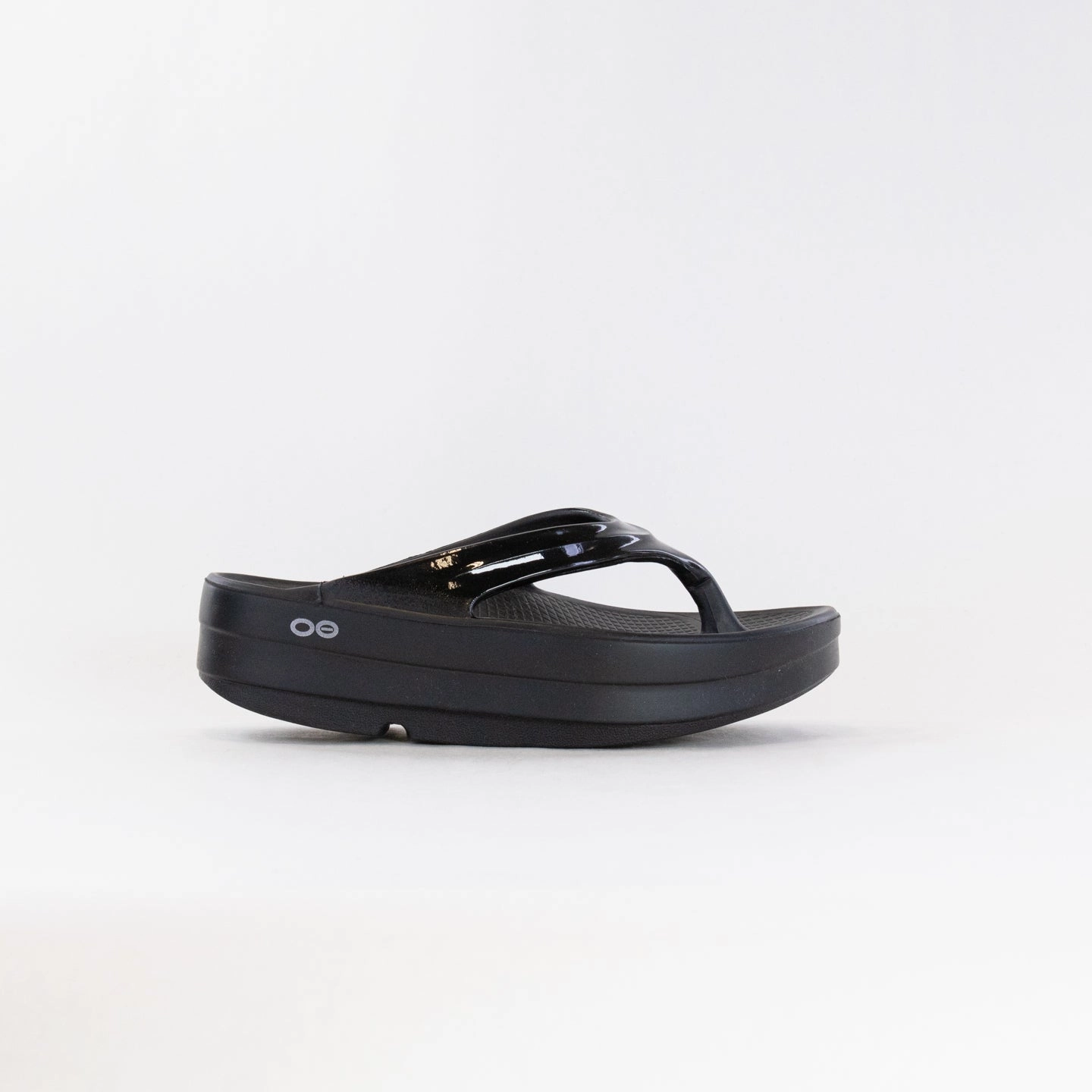 OOFOS OOMega Oolala Thong Sandal (Women's) - Black Flexible Torsion System