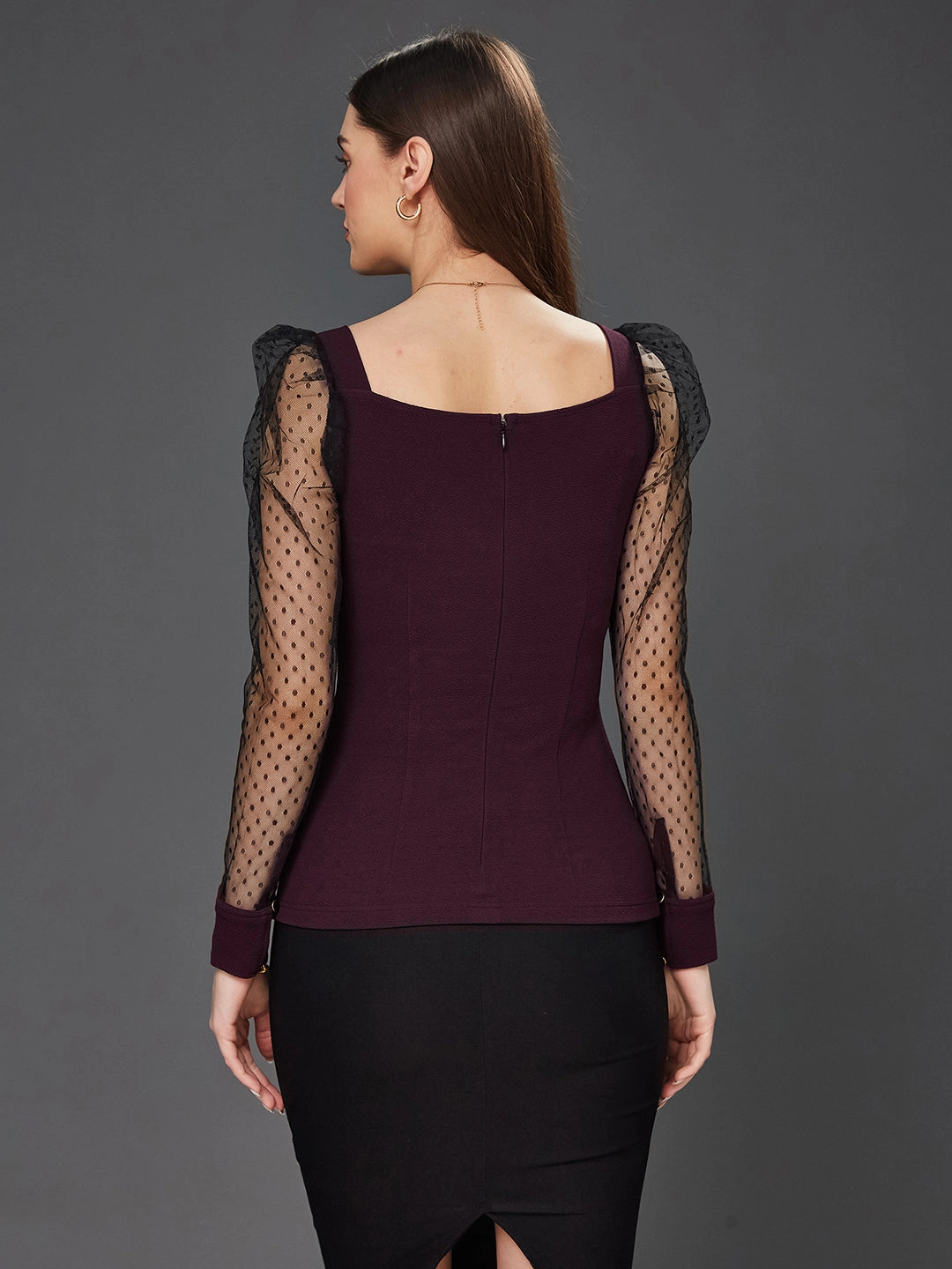 Crease Ease Women's Dark Purple & Black Solid V-Neck Full Sleeve Relaxed Fit Regular Top PlushLining