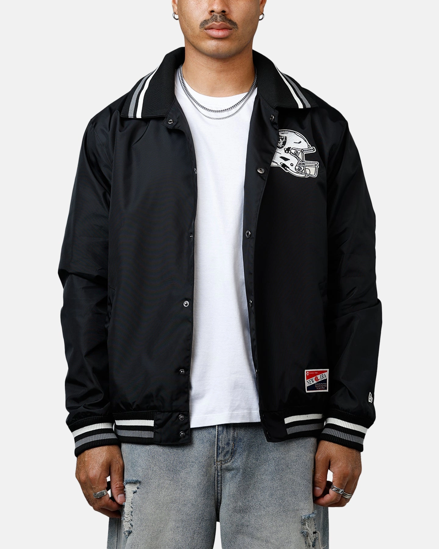 New Era Las Vegas Raiders Throwback Jacket Black Ergonomic Cut Flexible Joint Articulation