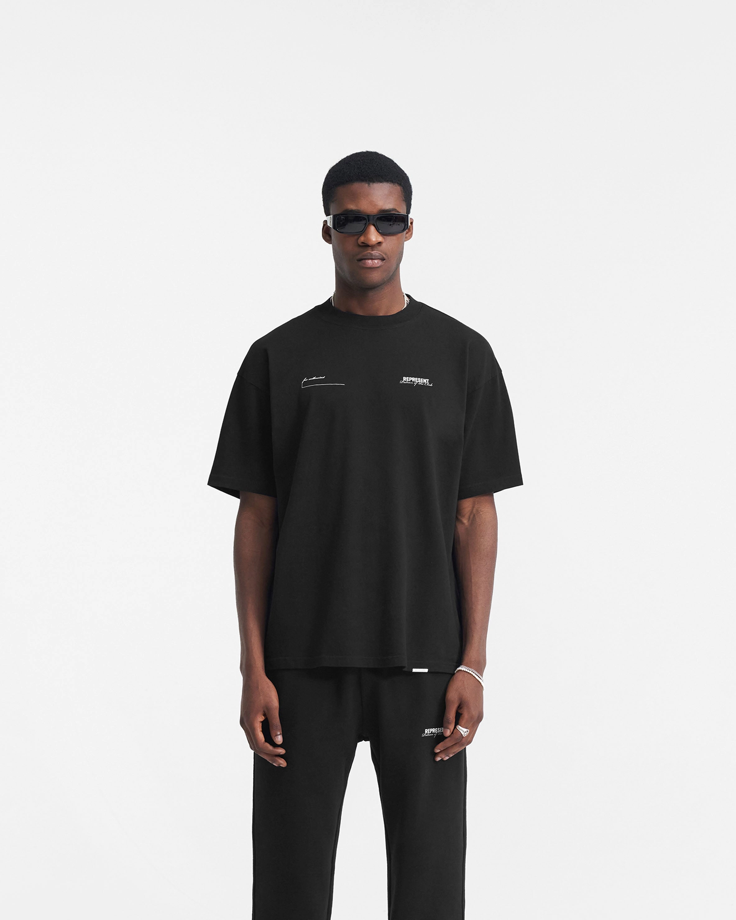 Patron Of The Club T-Shirt - Black Easy Wear Look Sleek Performance