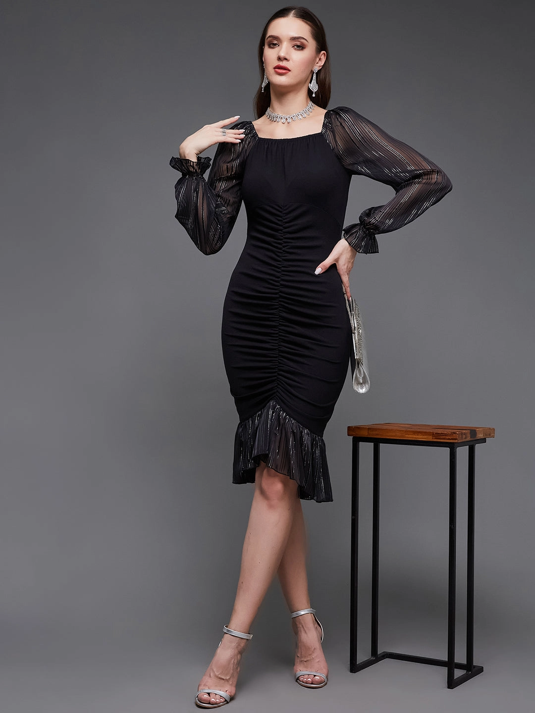 Crease Ease Women's Black Square Puff Sleeve Solid Ruching Midi Party Dress Calm Finish Bold Patterns