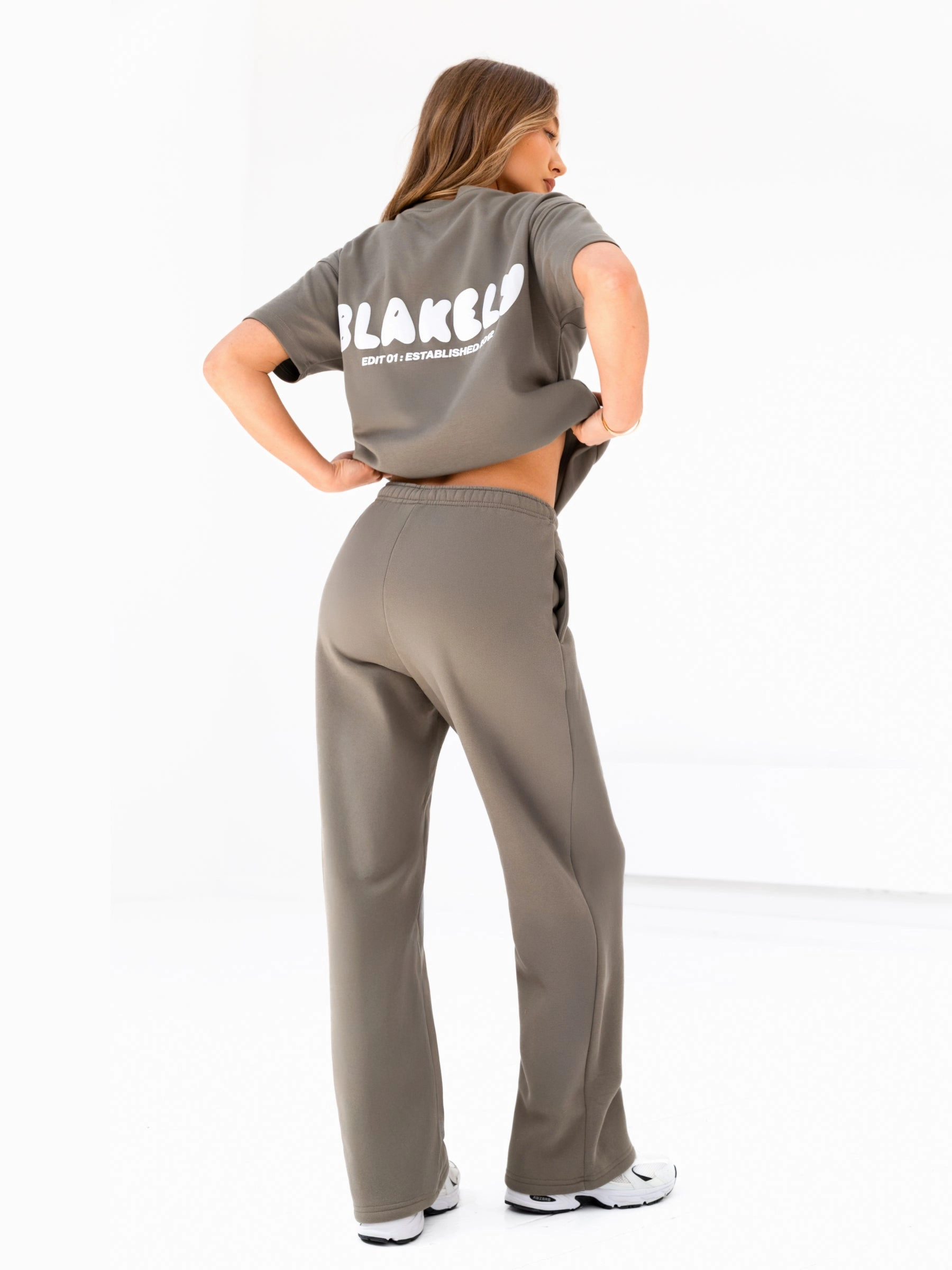 Compression Fit Cloud Print Wide Leg Sweatpants - Safari Green