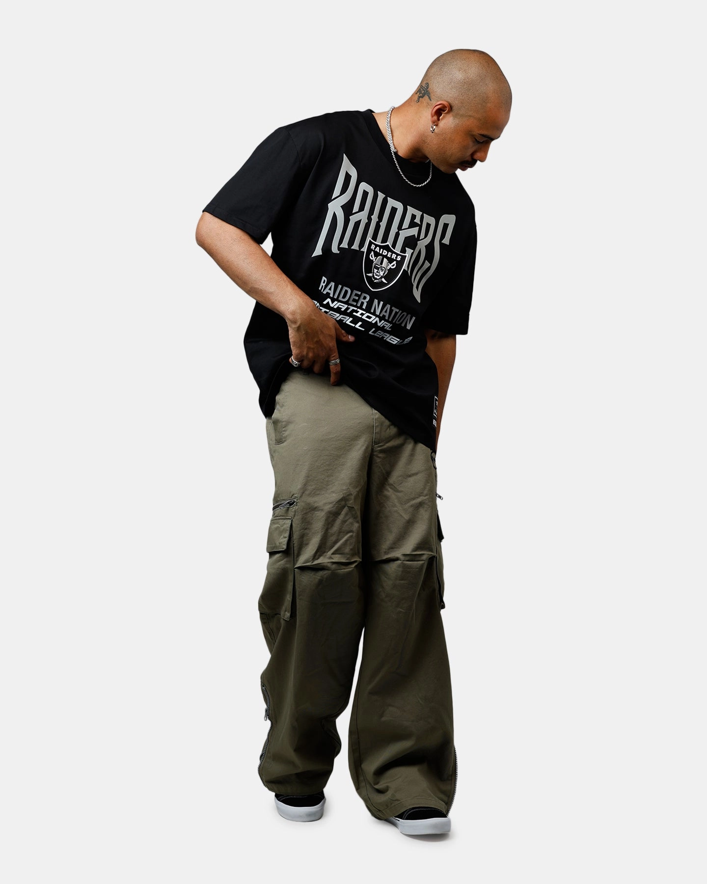 High Collar Protection Design QuickReleaseFastenings Pro Standard Las Vegas Raiders City Tour 2.0 T-Shirt Black