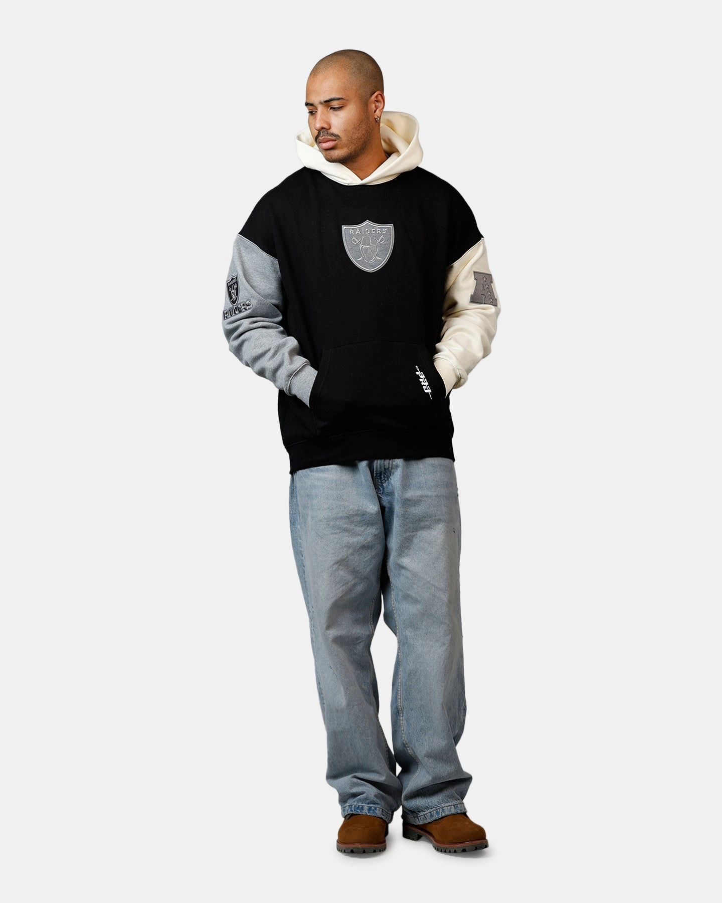 Pro Standard Las Vegas Raiders Reverse French Terry Hoodie Black/Grey HiddenStoragePocket Multi Panel Construction