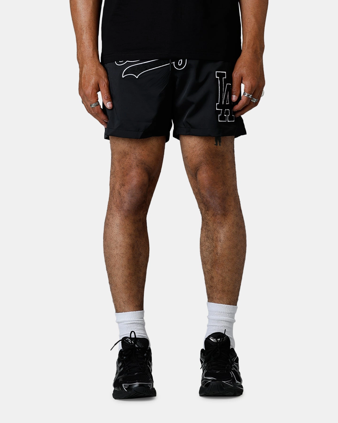 Ventilated Mesh Lining Pro Standard Los Angeles Dodgers Chenille Shorts Black