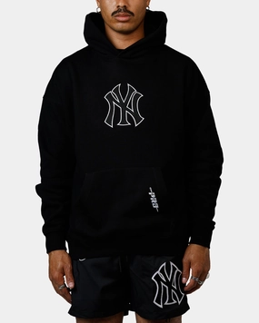 Pro Standard New York Yankees Chenille Hoodie Black Fray Resistant Edges Casual Wear