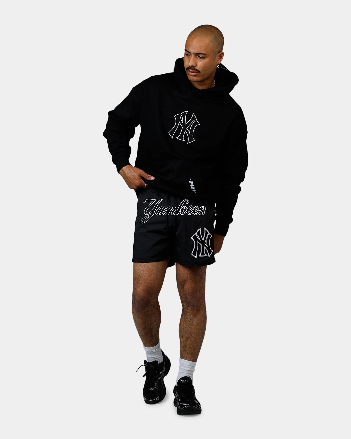 Pro Standard New York Yankees Chenille Shorts Black Comfortable Style PermeableCloth