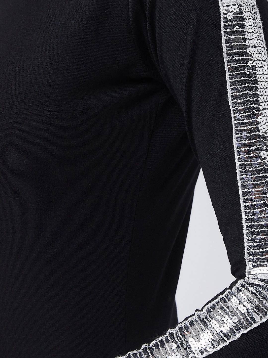 Women's Black Round Neck Full Sleeves Bodycon Dress skin friendly