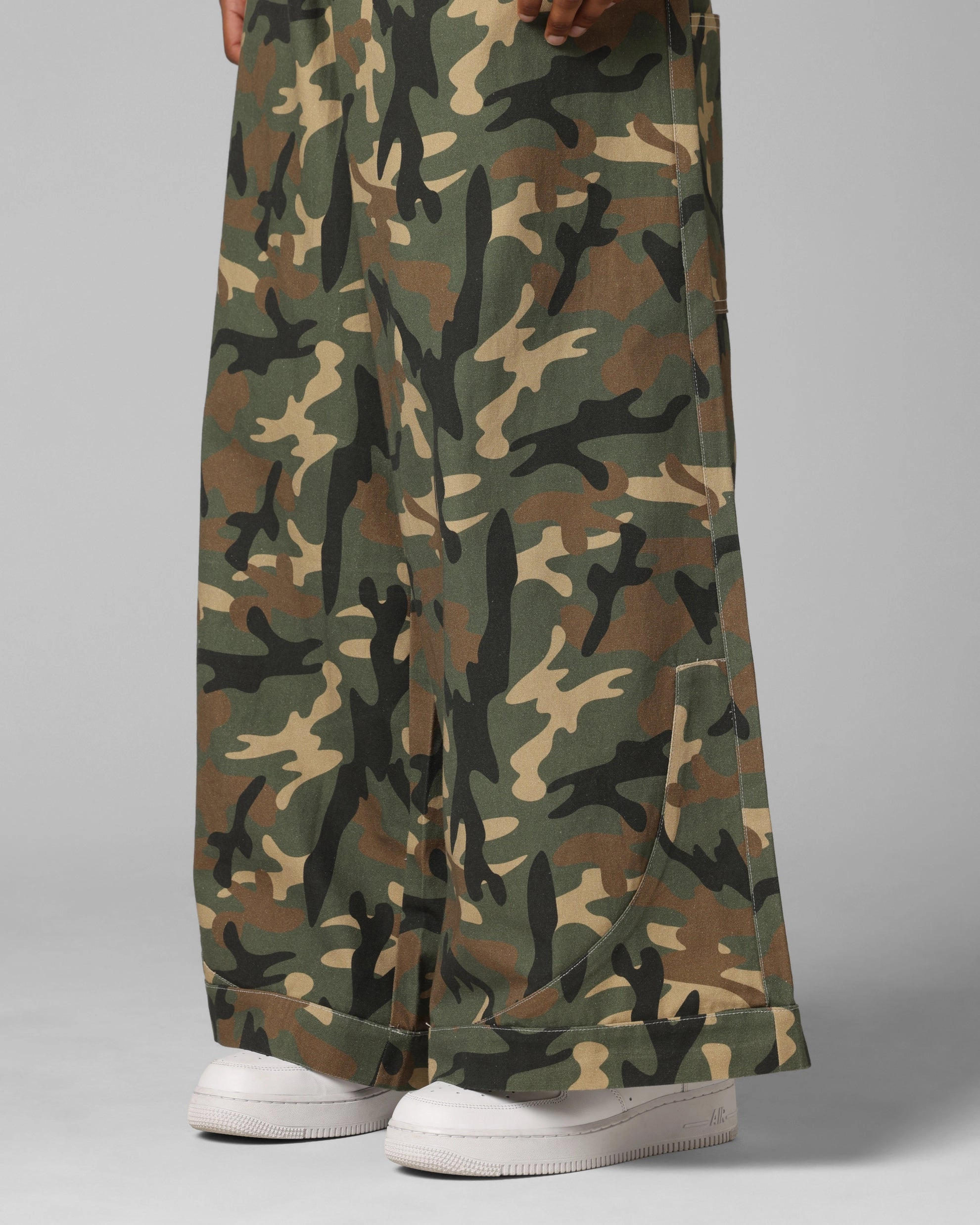 Soft Comfort Loiter F-22 Raver Jeans Woodland Camo