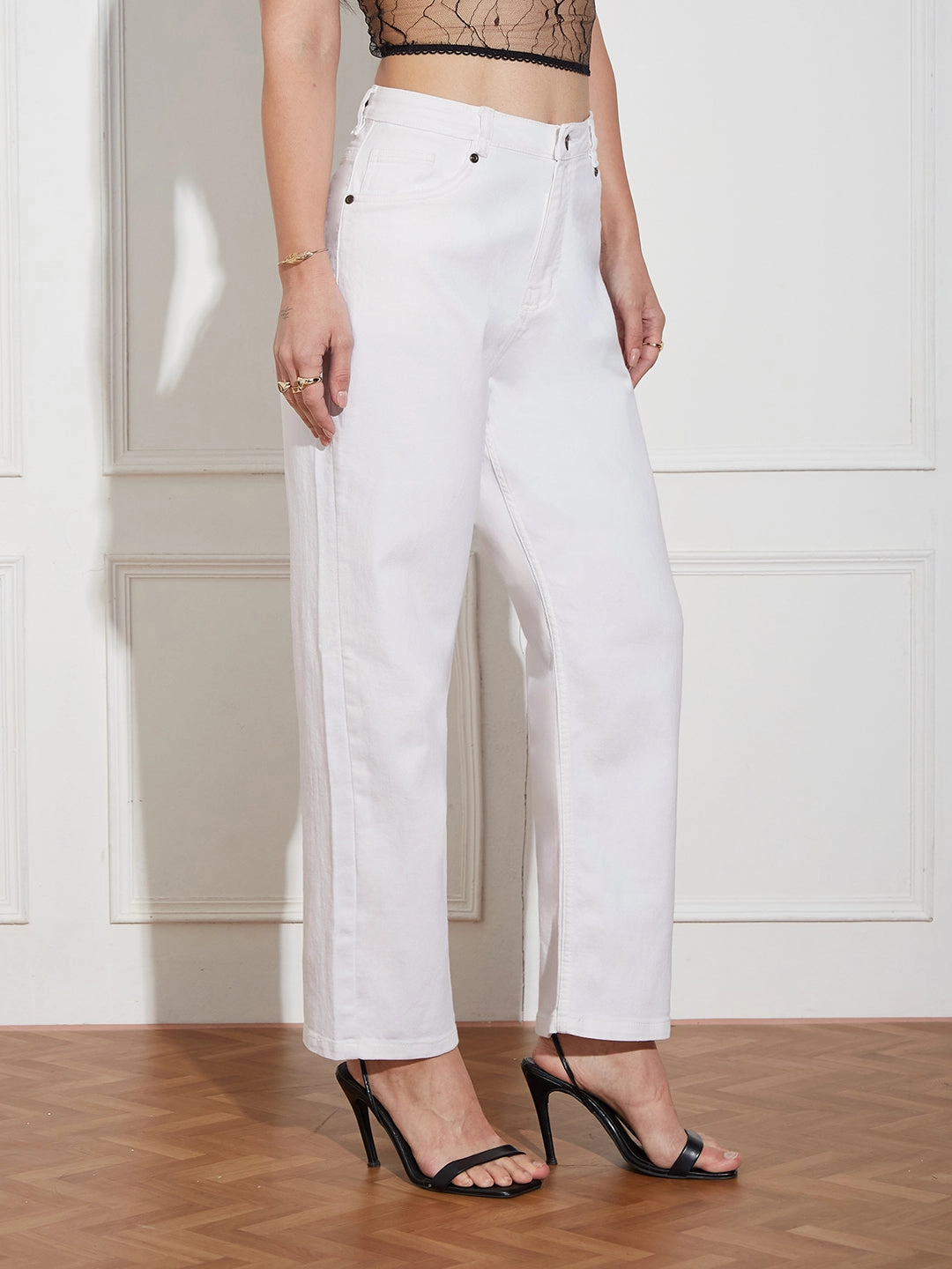 Night Out Everyday Holiday Vibes Active Days Women's White Tapered Mid Rise Clean Look Cropped Stretchable Denim Jeans