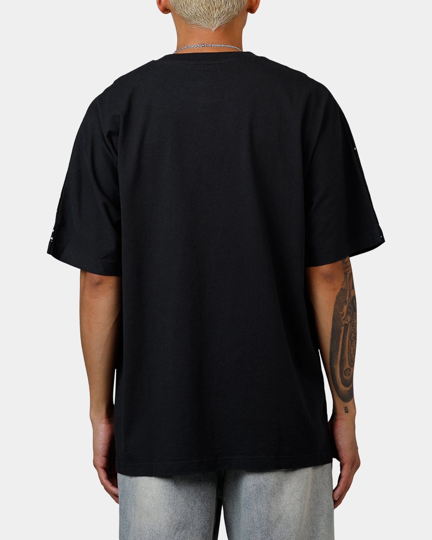 Comfortable Wear Mitchell & Ness Chicago Bulls Skyline T-Shirt Faded Black