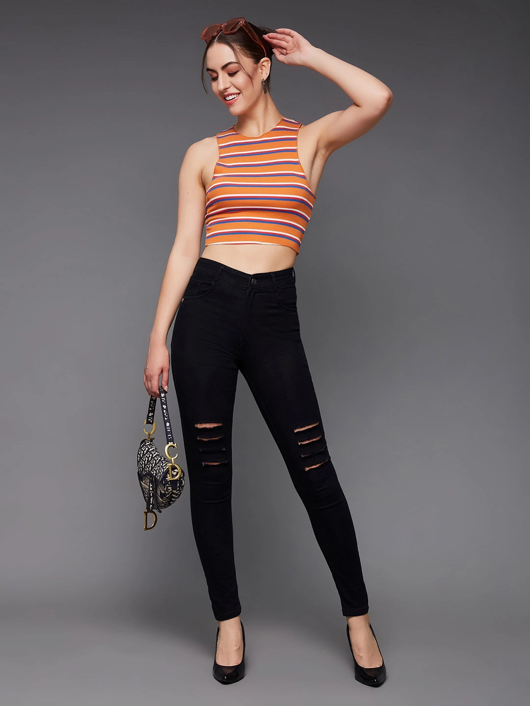 Women's Black Slim-Fit High-Rise Mild-Distressed Ripped Denim Stretchable Jeans Durable Streetwear Fan Premium school outfit