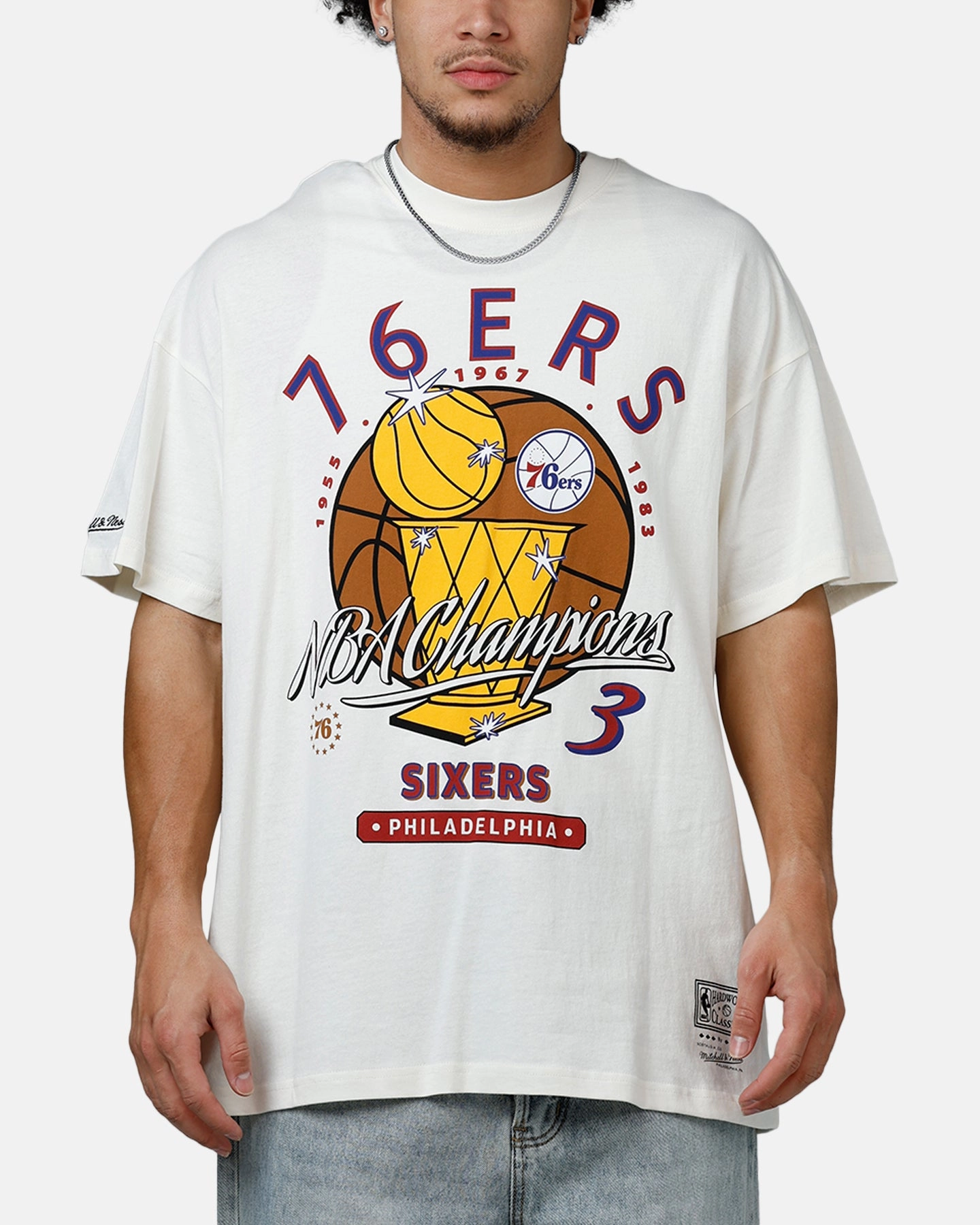 Silicone Print Detail Mitchell & Ness Philadelphia 76ers Championship Report "Champ Pack" T-Shirt Egret