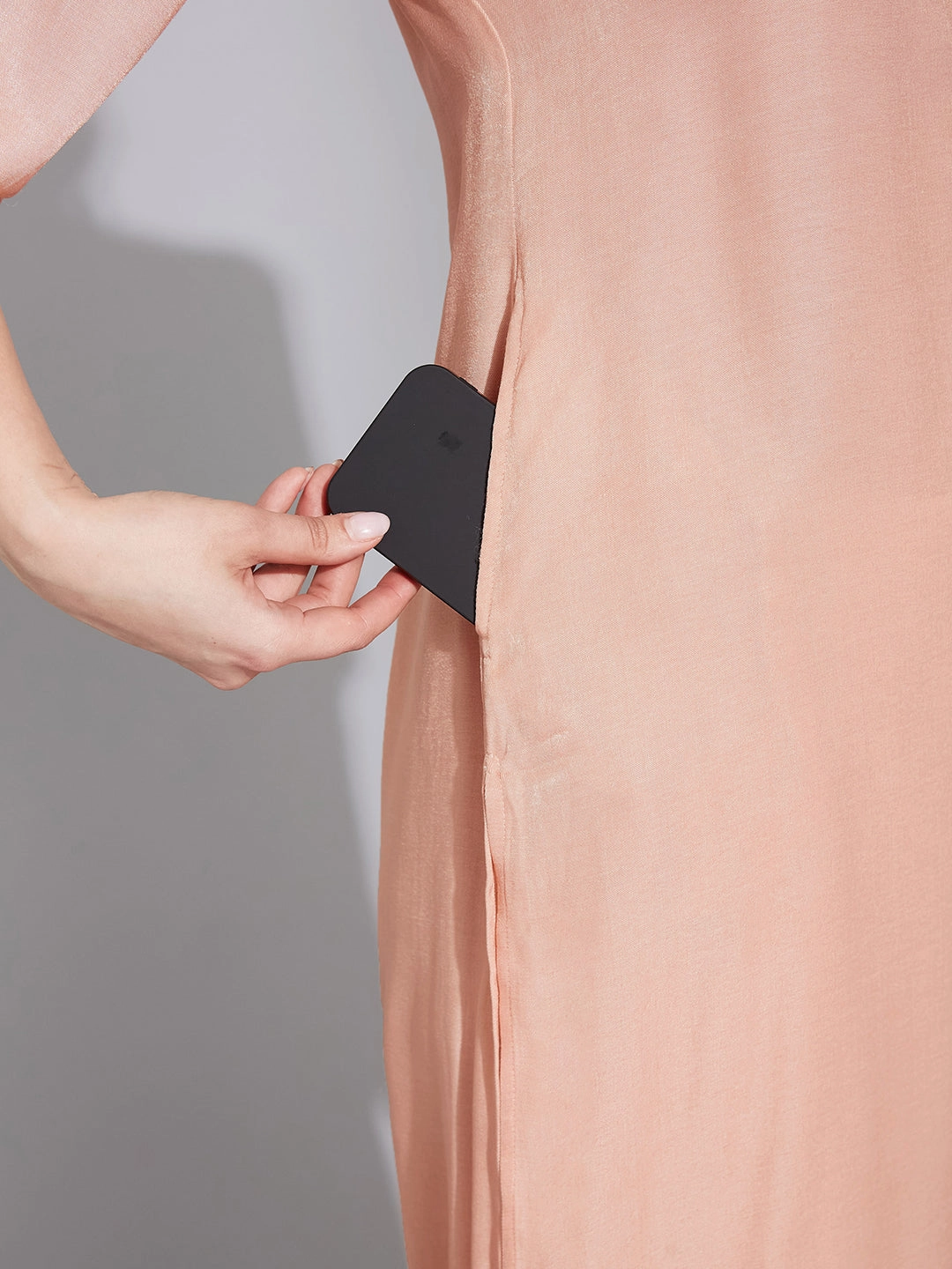 Women's Peach Colored Shirt Collar Full Sleeve Solid Raglan Knee-Long Polyester Kurta ReflectiveTrim