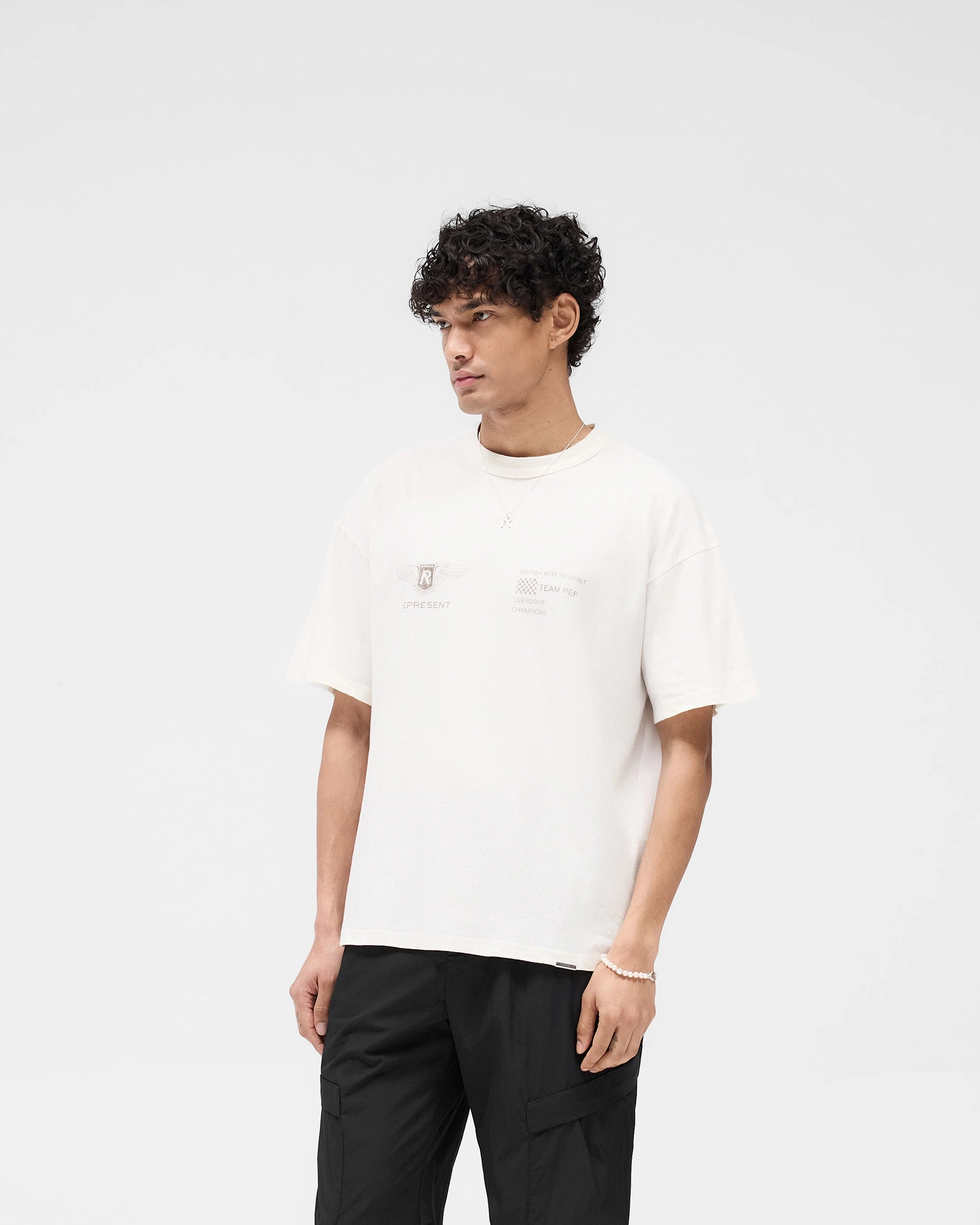 Effortless Wear Minimal Comfort Team Rep T-Shirt - Flat White