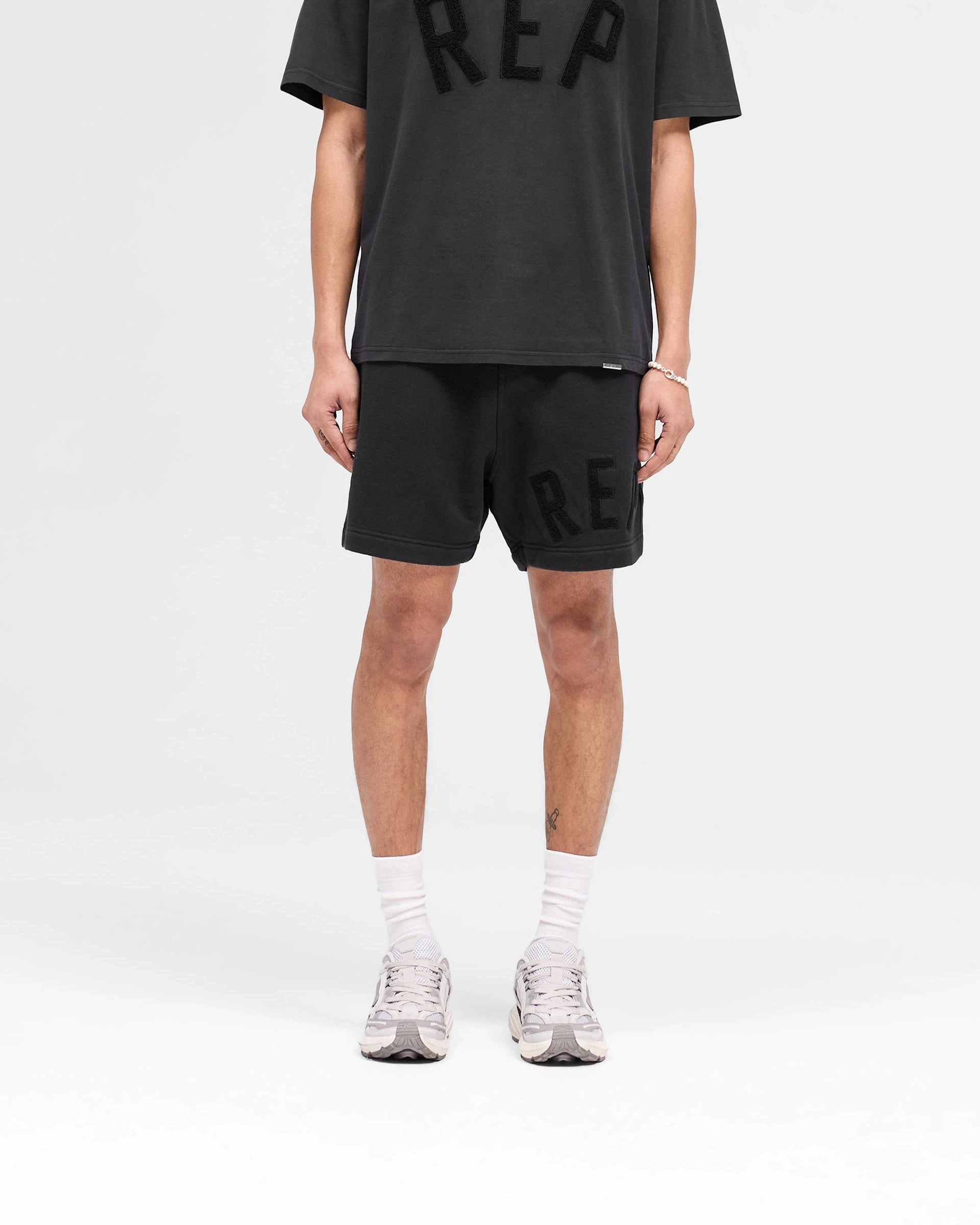 Rep Applique Shorts - Off Black Durable Hemming stain - resistant