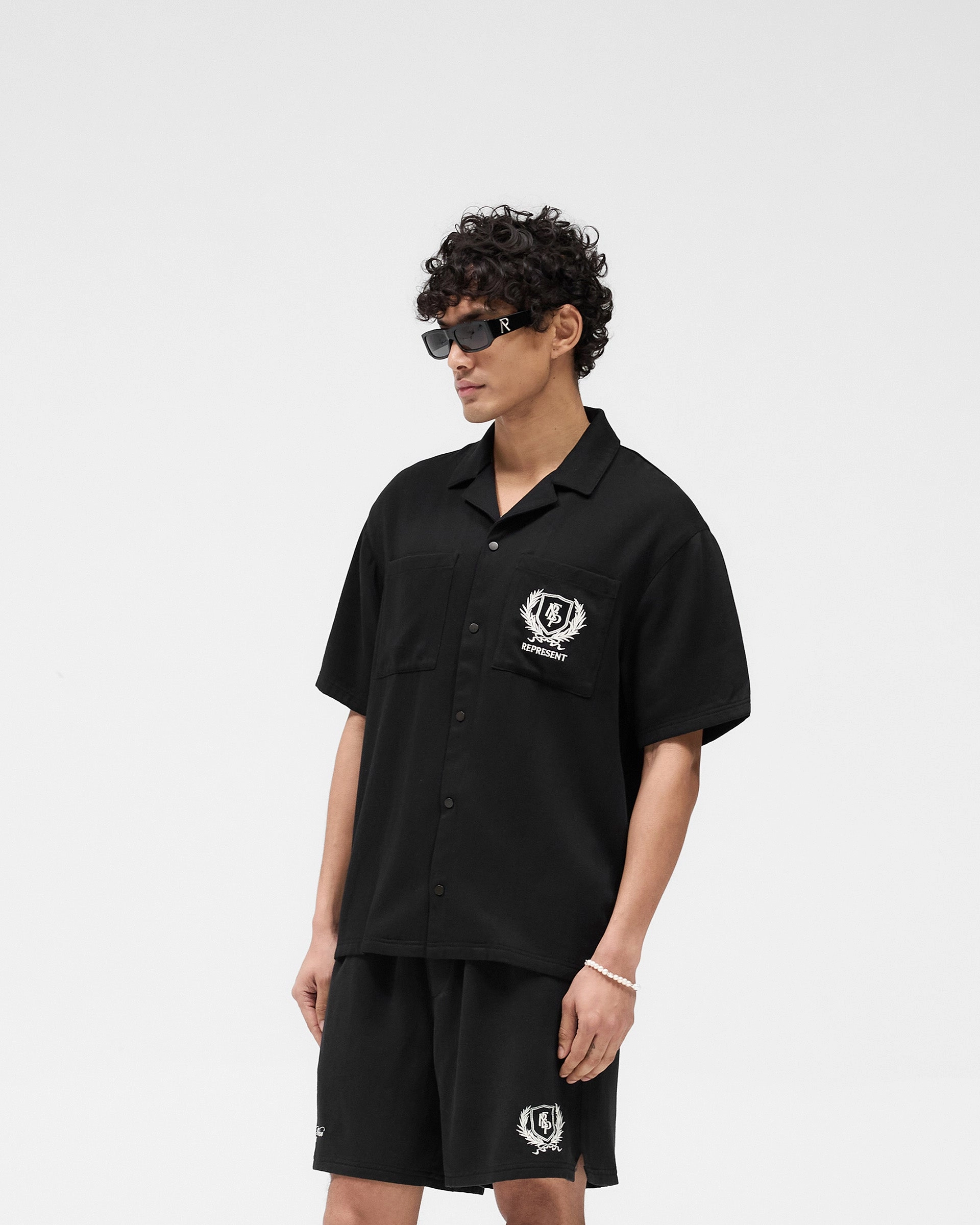 Represent Crest Shirt - Jet Black Bold Prints