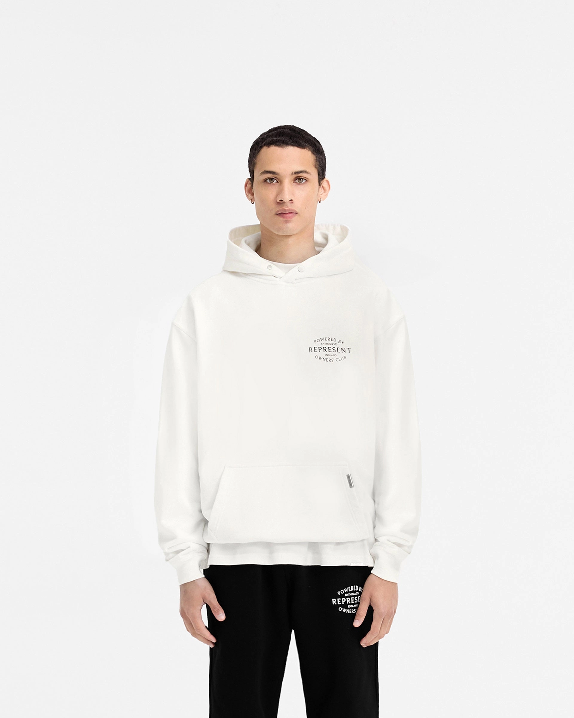 Seamless Sleeves Represent Owners Club Stamp Hoodie - Flat White