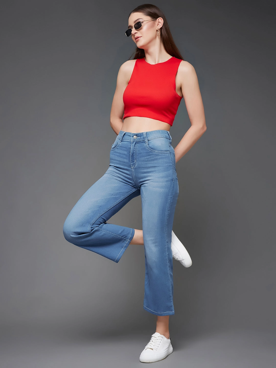 Athlete Fit Holiday Vibes 24/7 Comfort Light Blue Relaxed Mid-Rise Stretchable Denim Jeans