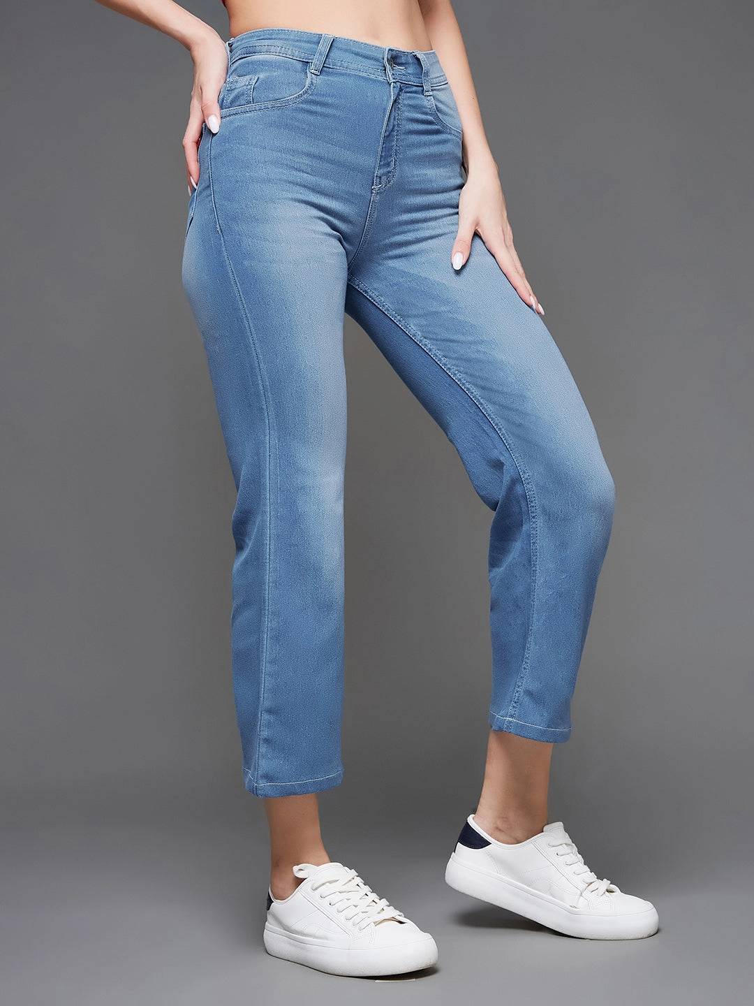 Active Days 24/7 Comfort Light Blue Relaxed Mid-Rise Stretchable Denim Jeans