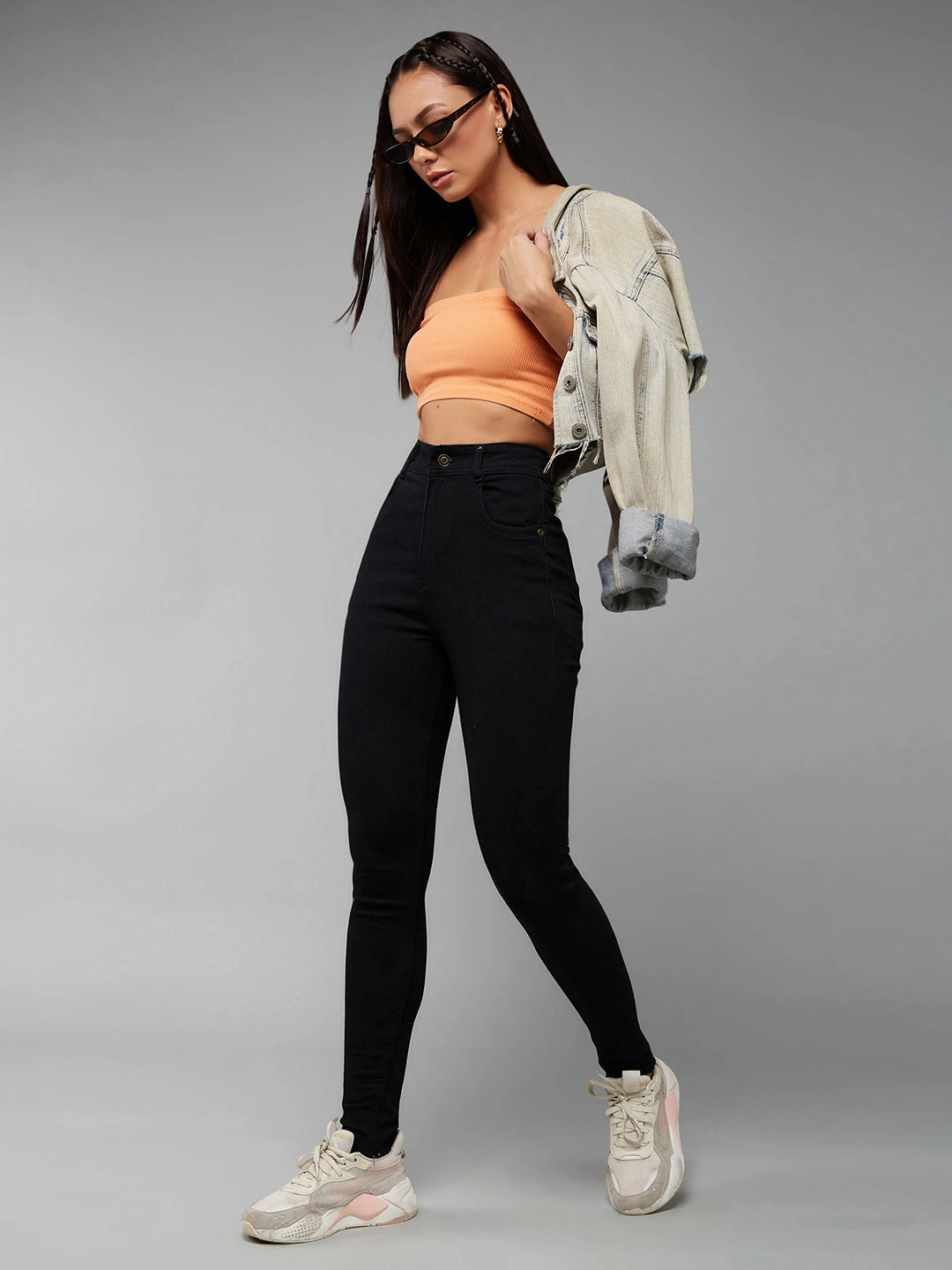 Fresh Attire Moisture Wicking Inner Layer Women's Black Slim Fit Regular-Length High-Rise Denim Jeans