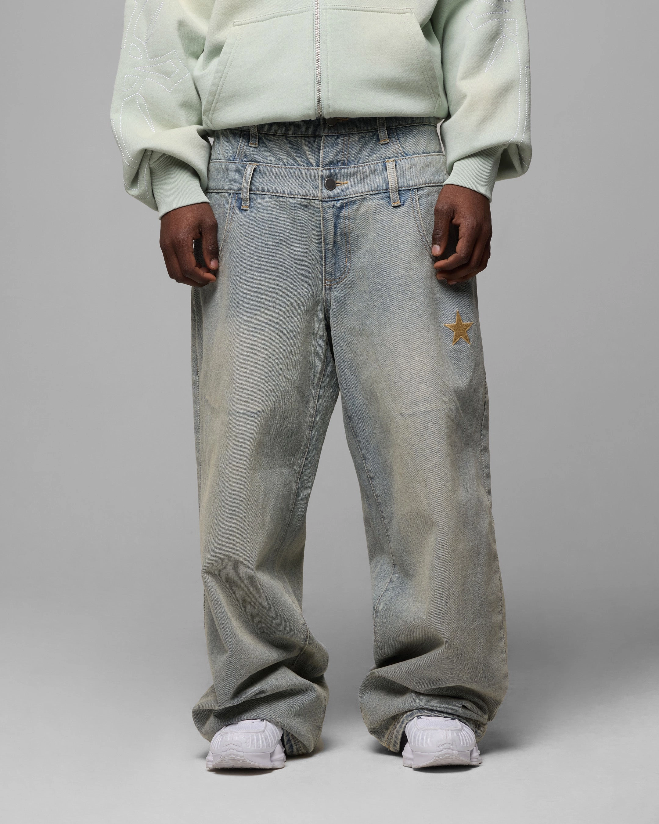 ElasticWaist Clean Cut Loiter Star Layered Jeans Washed Blue