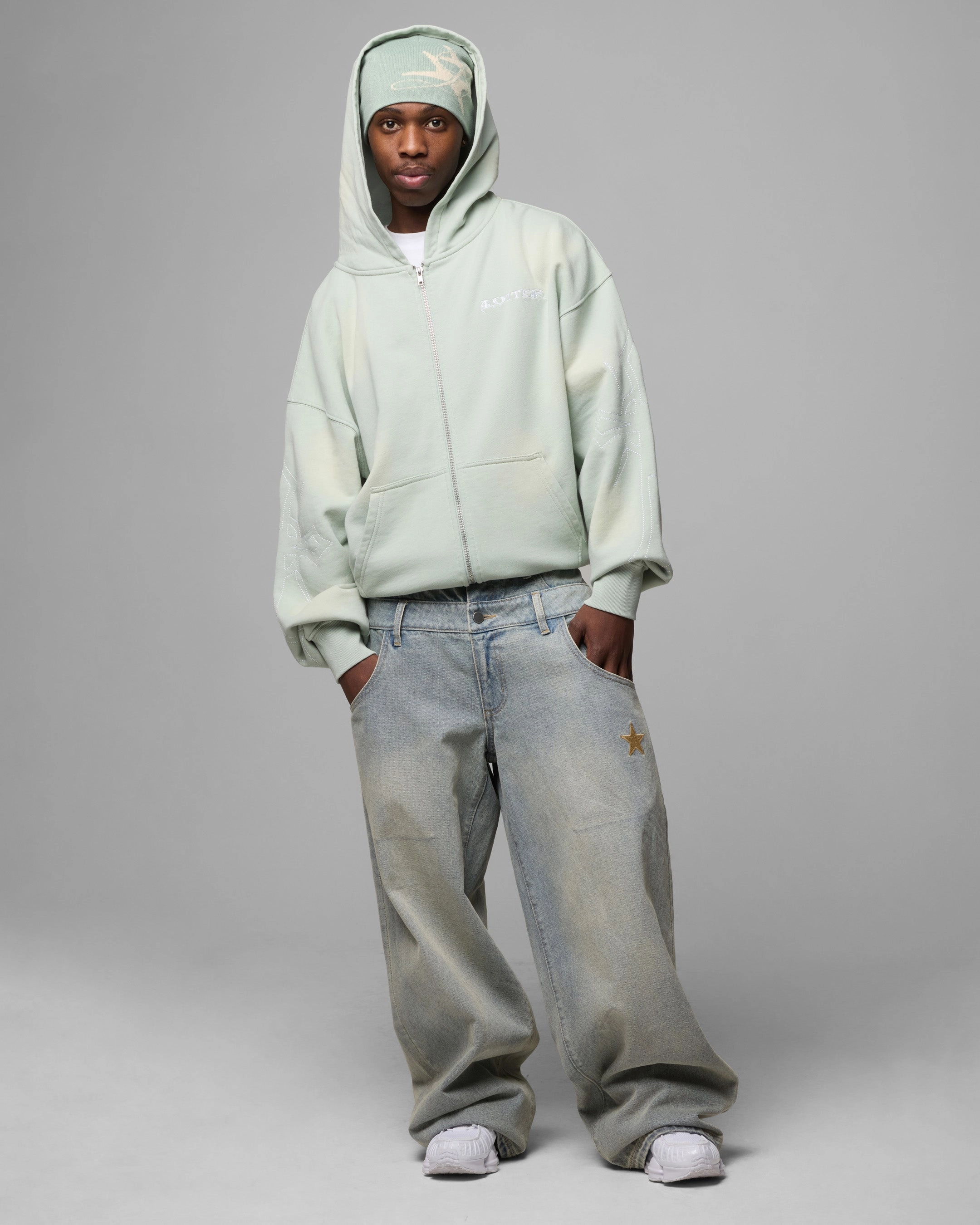 Sporty Fit Design Street Style Loiter Star Layered Jeans Washed Blue