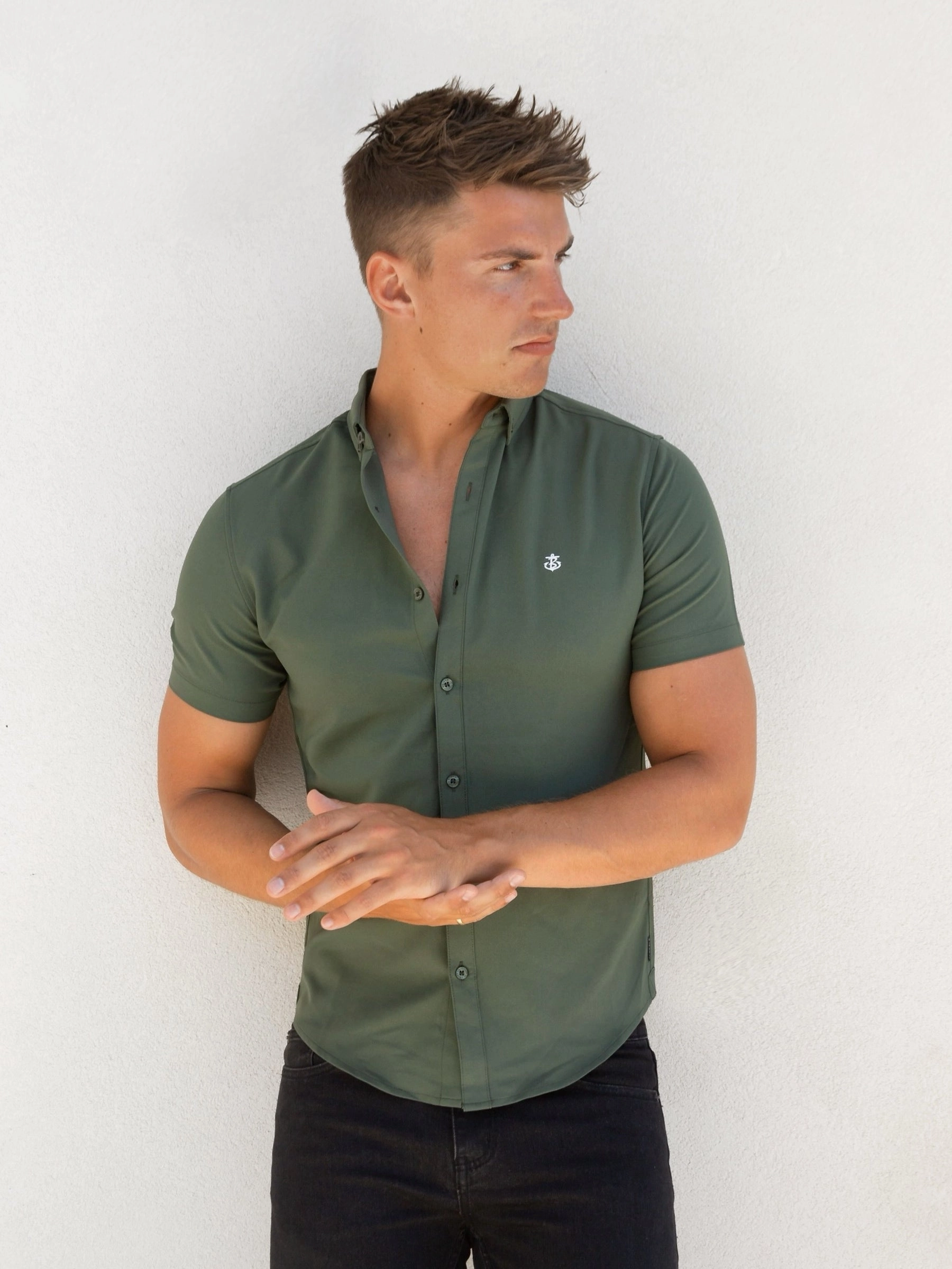 Stretchable Fabric Picnic Outfit Ronan Short Sleeve Shirt - Green