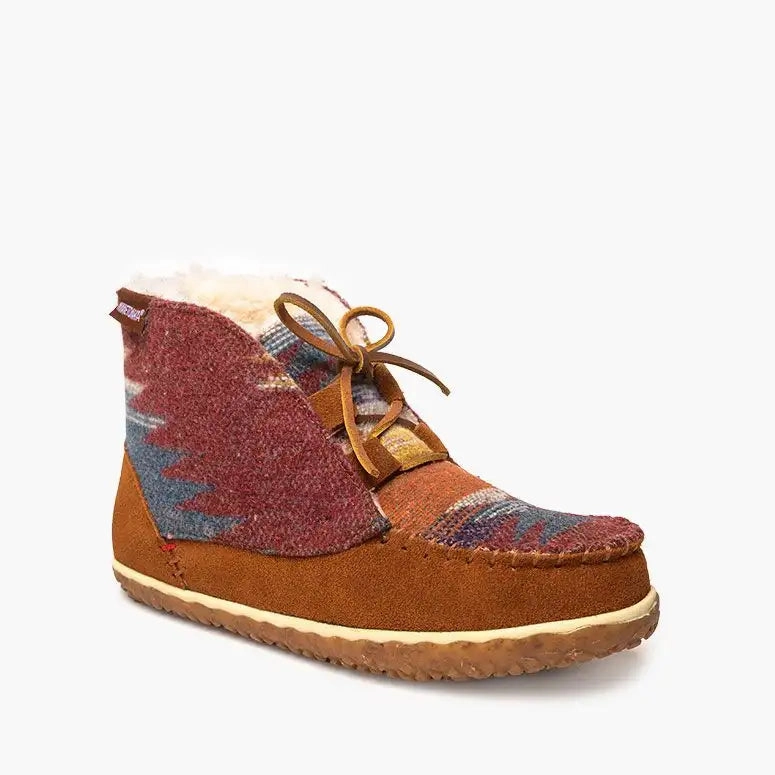 Running Practical Build Minnetonka Torrey Wide (Women's) - Brown Multi