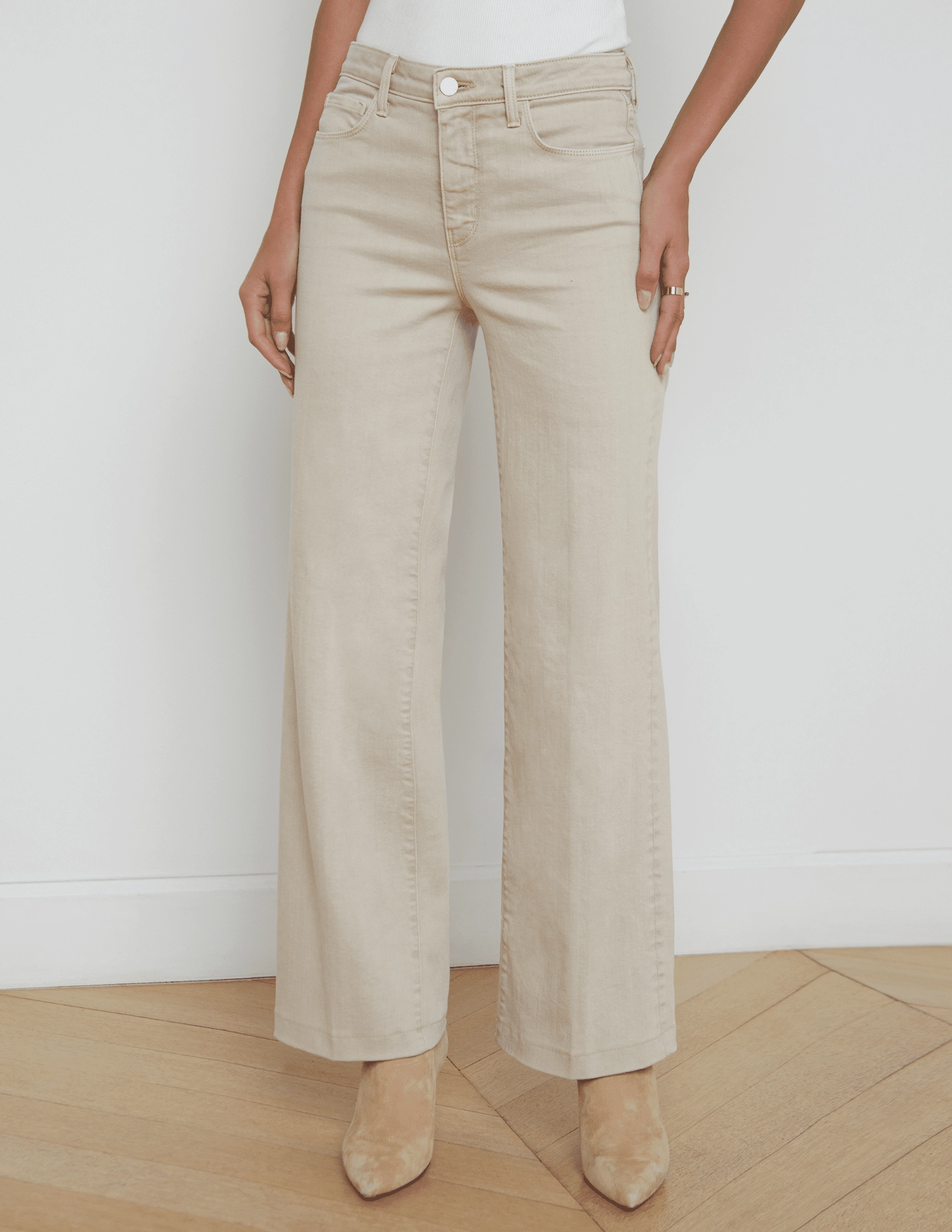L'AGENCE Scottie High Rise Wide Leg Jeans in Biscuit Comfy Home Comfort Weekend Getaway Quick Pick