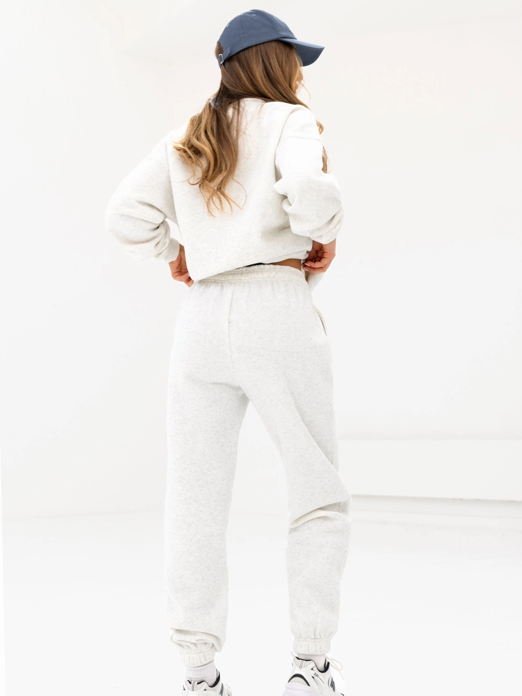 Sami Sweatpants - Marl White Mid Rise Fashionable Design