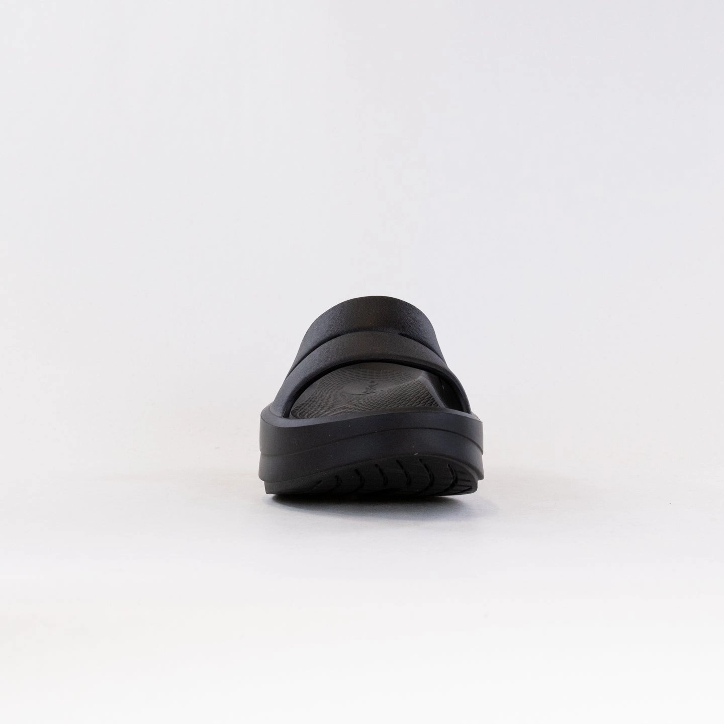 OOFOS OOMega Ooahh Sandal (Women's) - Black Skin Breath