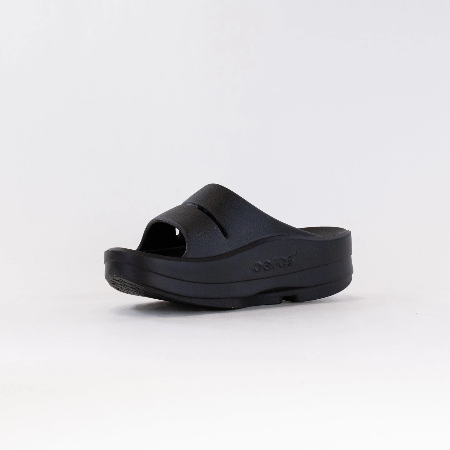 OOFOS OOMega Ooahh Sandal (Women's) - Black Stylish and Comfortable Mold resistant