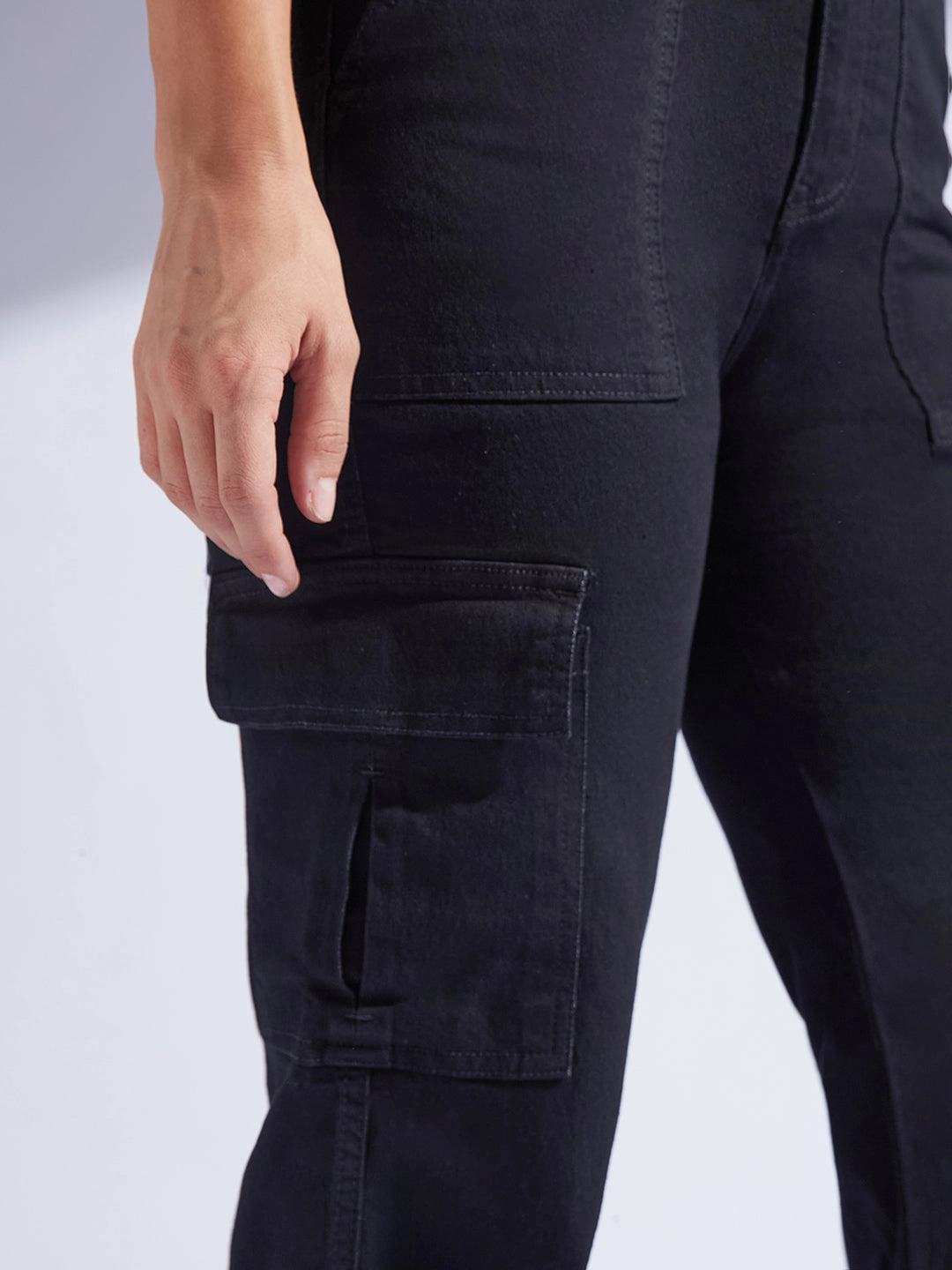 Durable Triple Stitched Seams Loose Textured Travel Outfit Women's Black Wide-Leg High-Rise Stretchable Denim Cargo Jeans