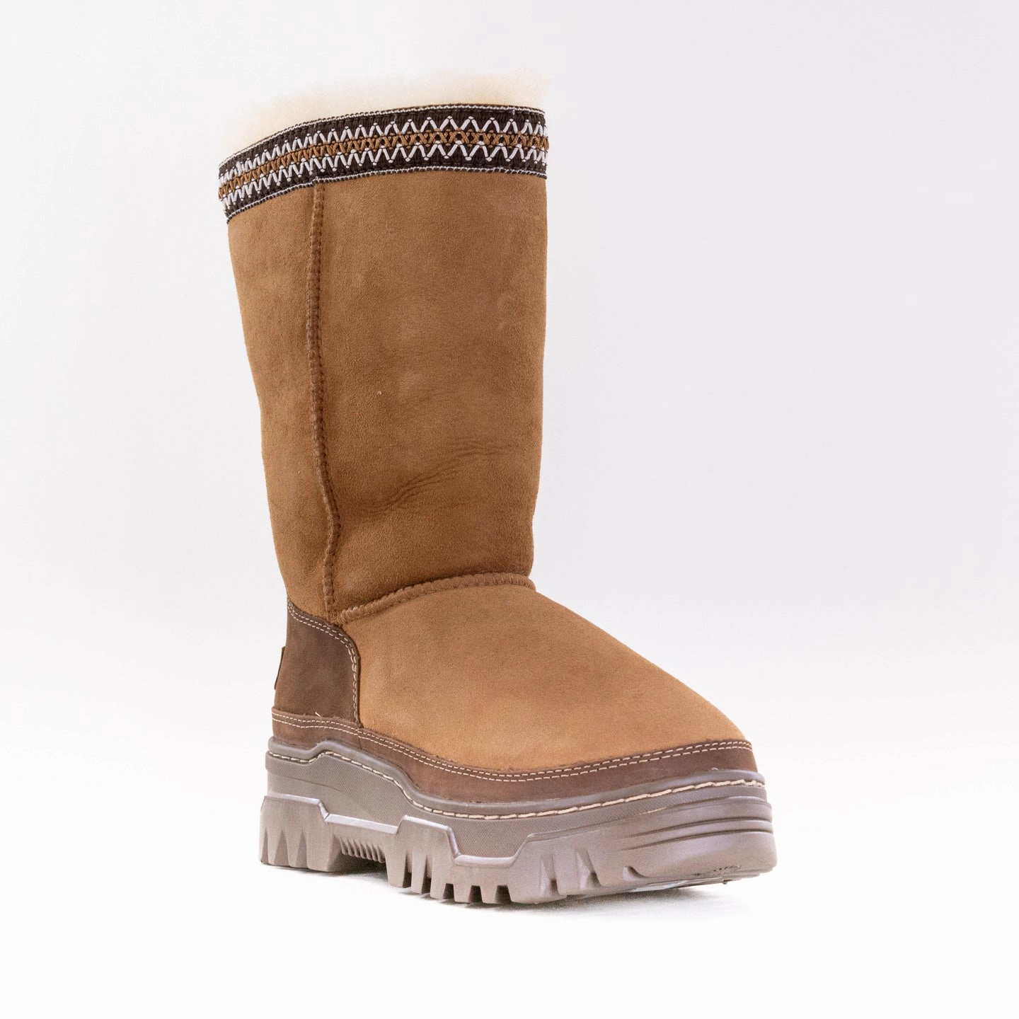 High Traction Weekend Wanderer Ugg Classic Tall Trailgazer (Women's) - Chestnut