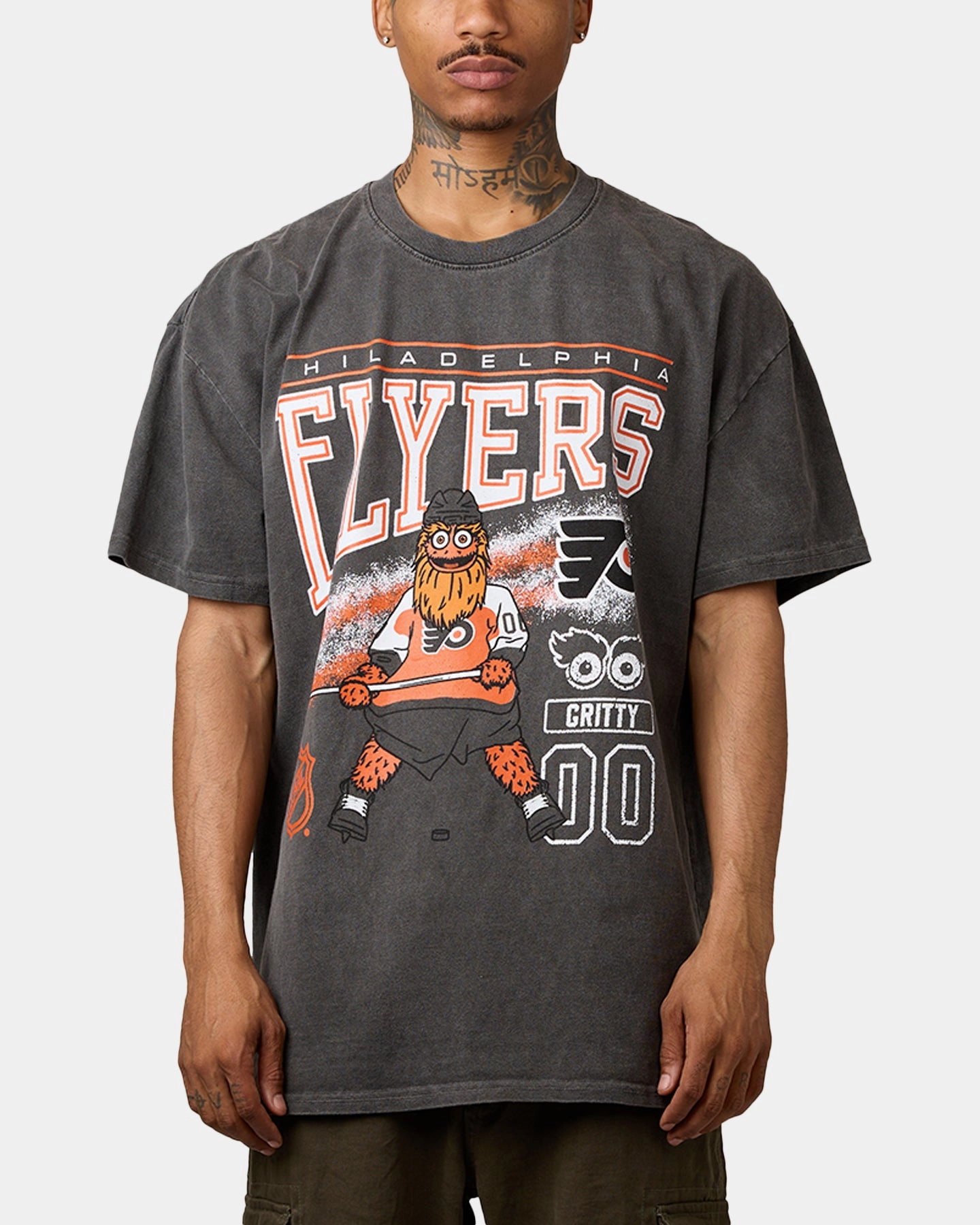 StretchMaterial Culture Kings Philadelphia Flyers Mascot Heavyweight T-Shirt Black Wash