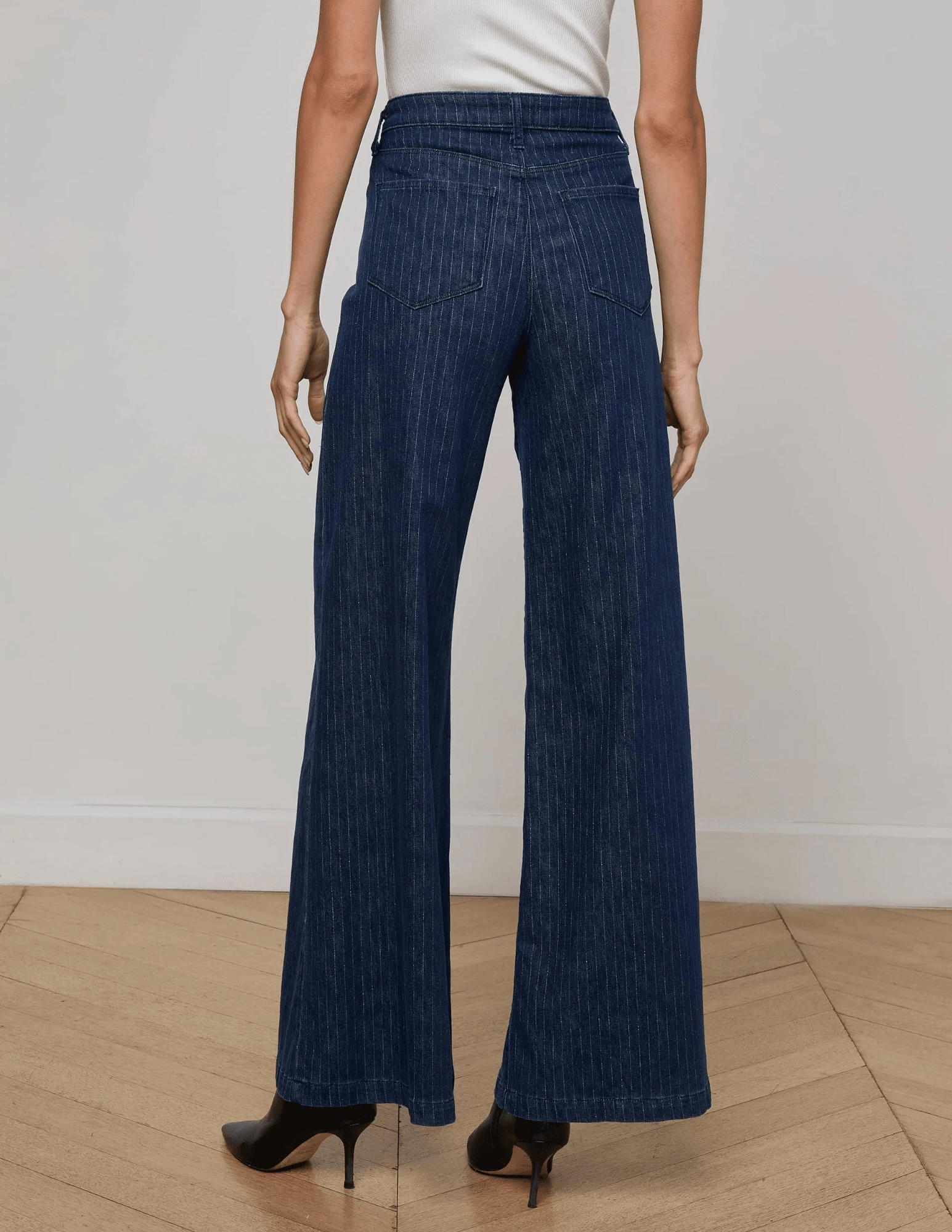 L??AGENCE Quincy High Rise Ultra Wide Leg Jeans in Ebony Stripe Weekend Uniform Beach Day Breathable