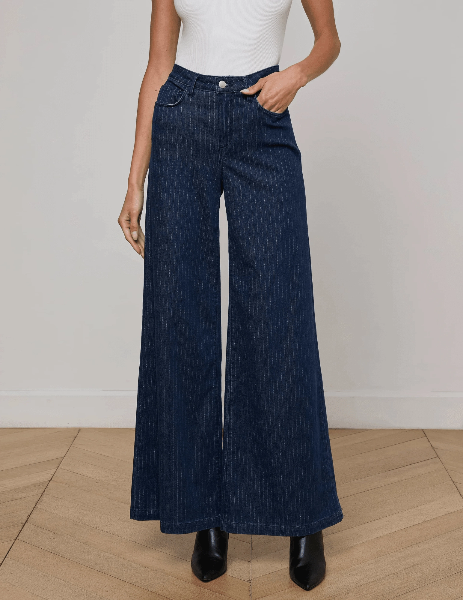 Balanced Wardrobe Stylish Vibes L??AGENCE Quincy High Rise Ultra Wide Leg Jeans in Ebony Stripe