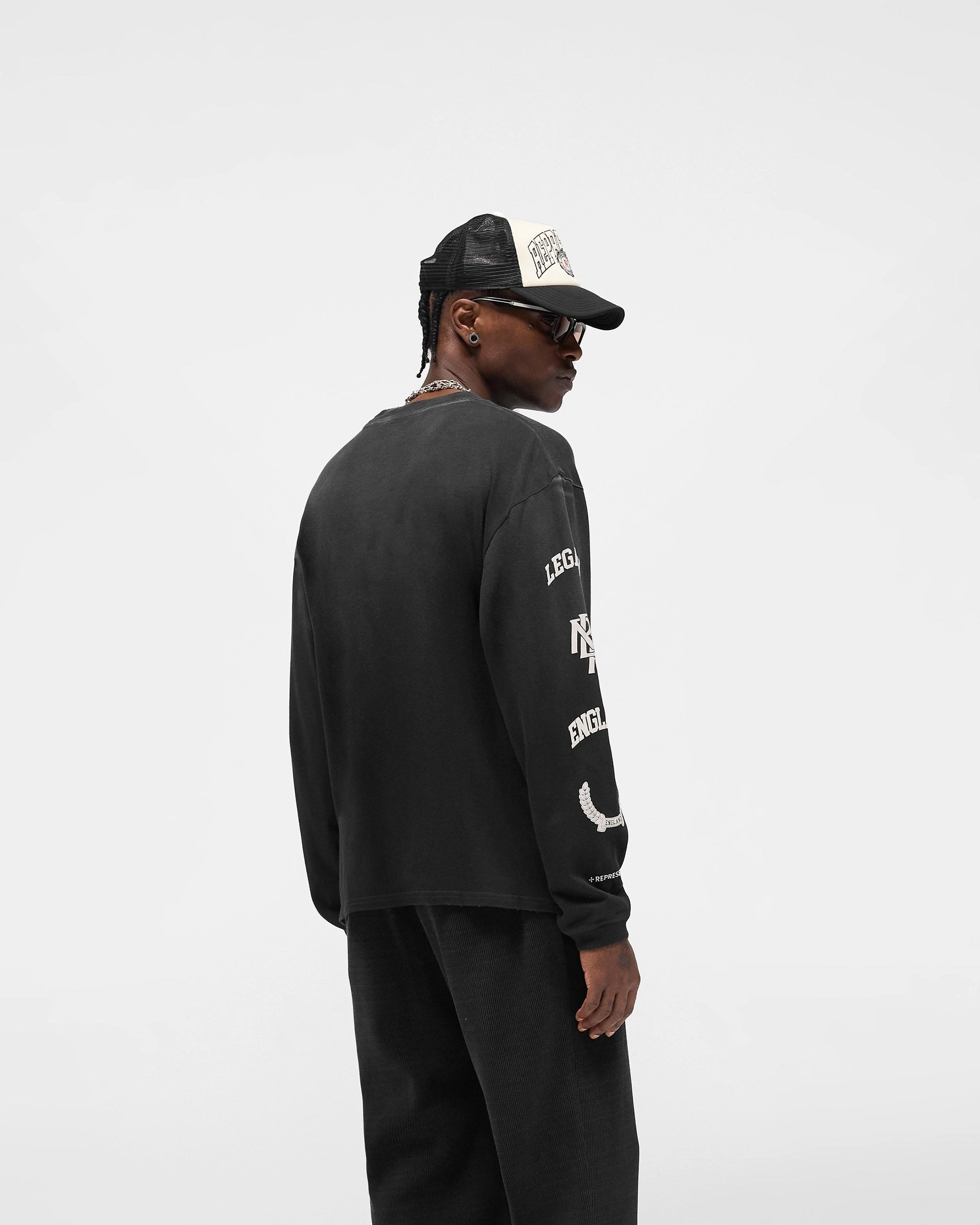 Versatile Top Unisex Core Legacy Crest Long Sleeve T-Shirt - Stained Black