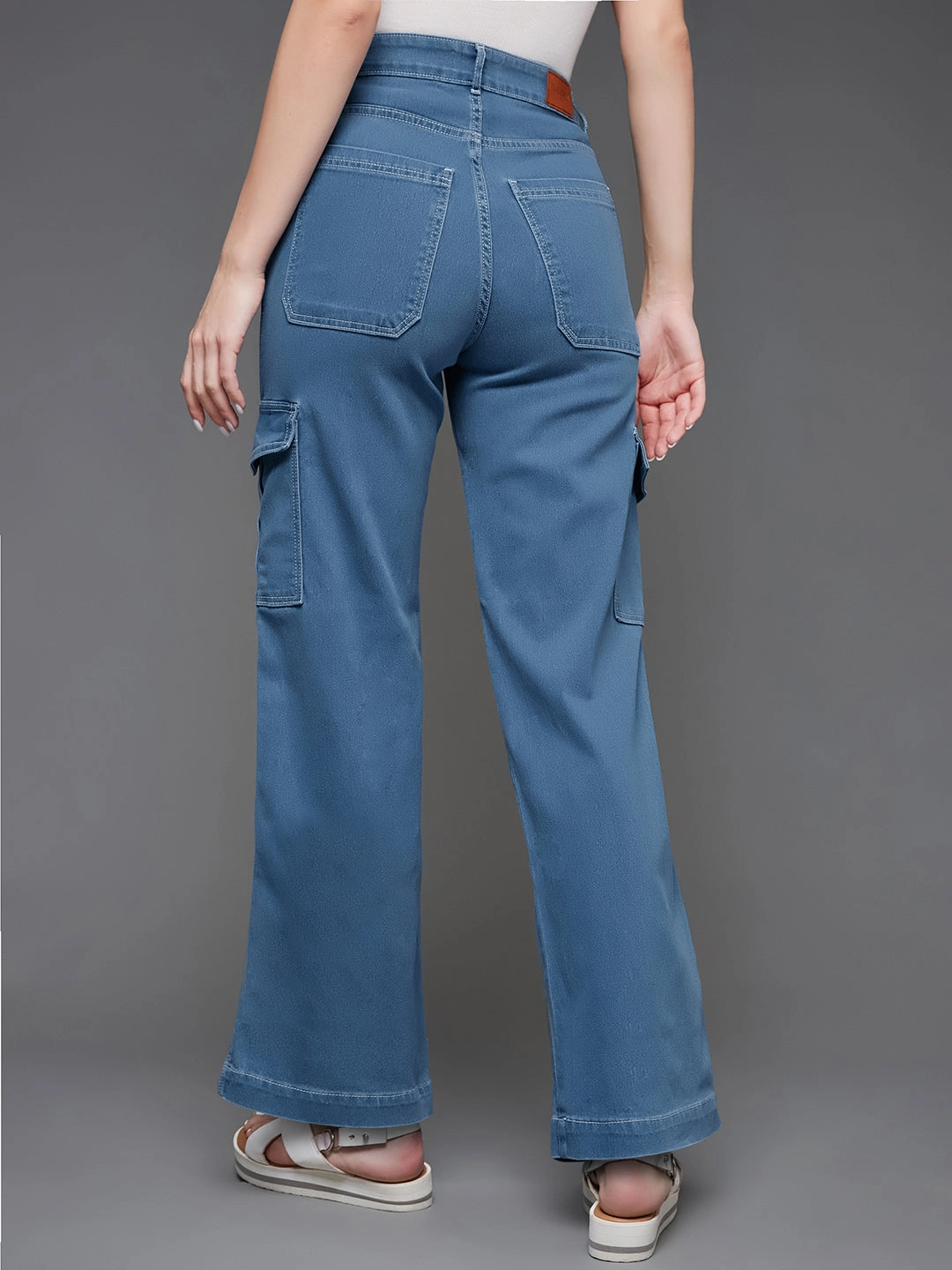 24/7 Comfort Blue Wide-Leg Cargo High-Rise Stretchable Denim Jeans Simple Match Gym Ready Vibrant Bold